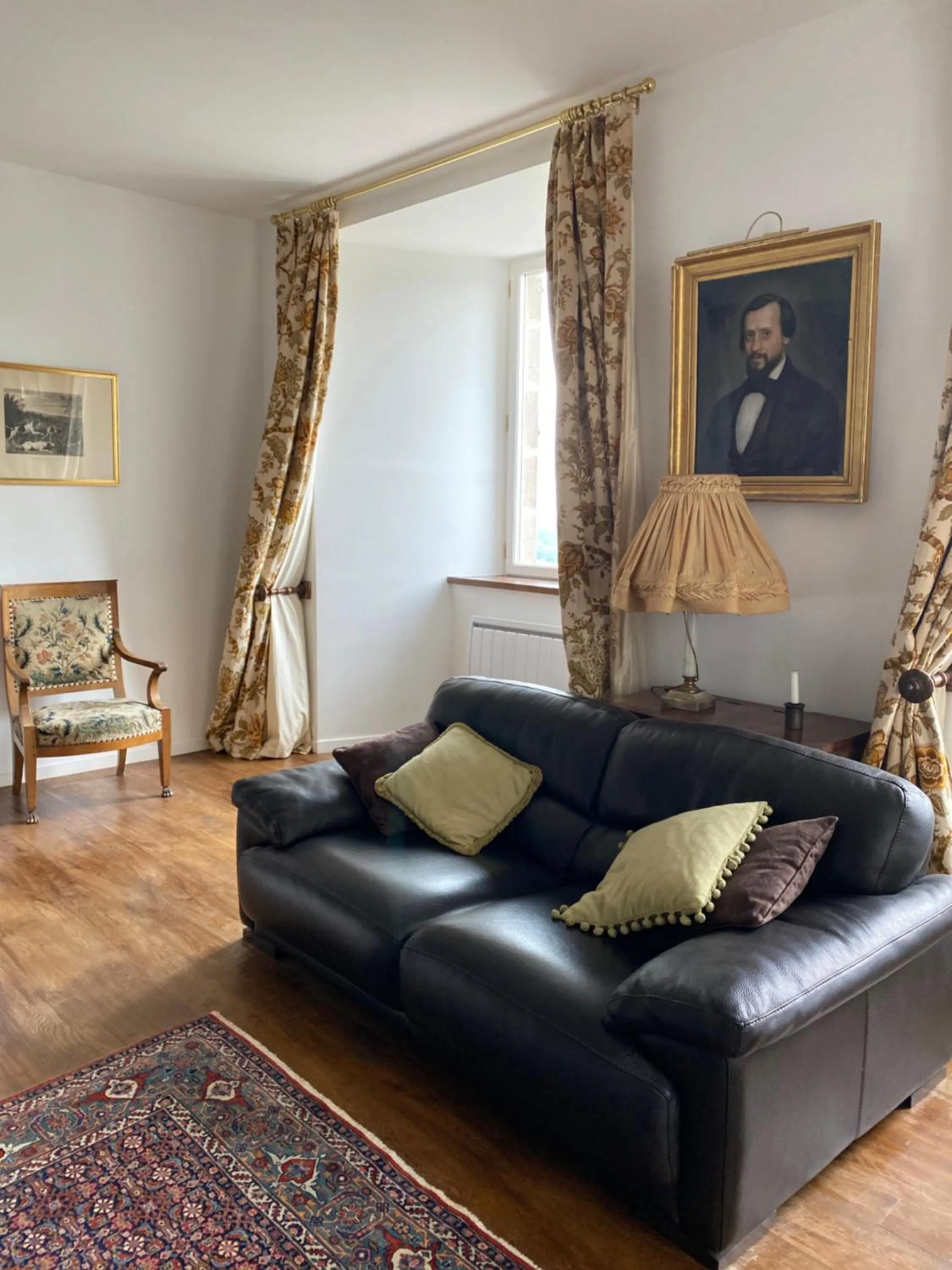 Seating area in Château du Puech