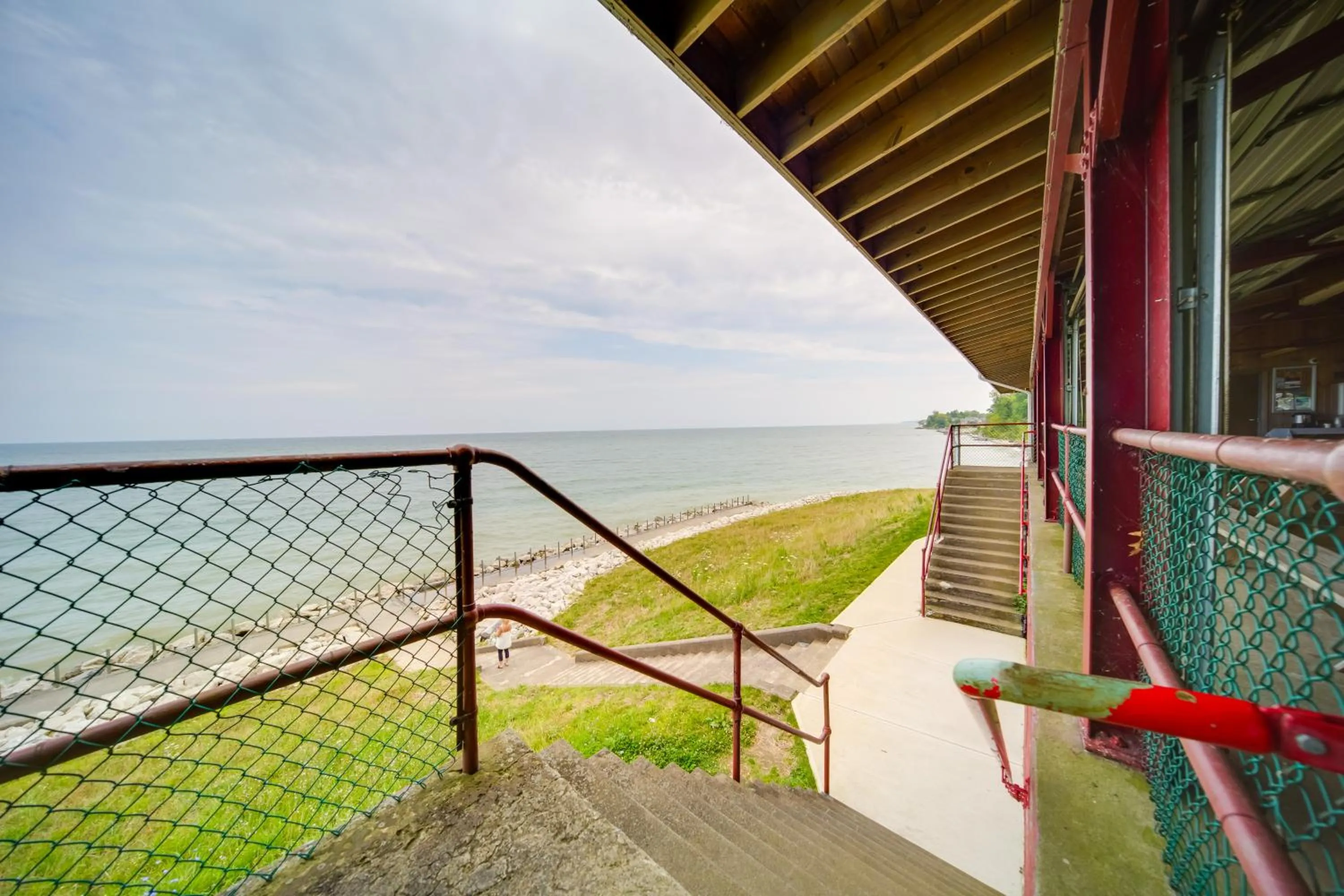 Pet-Friendly Lake Erie Cottage - Walk to the Water