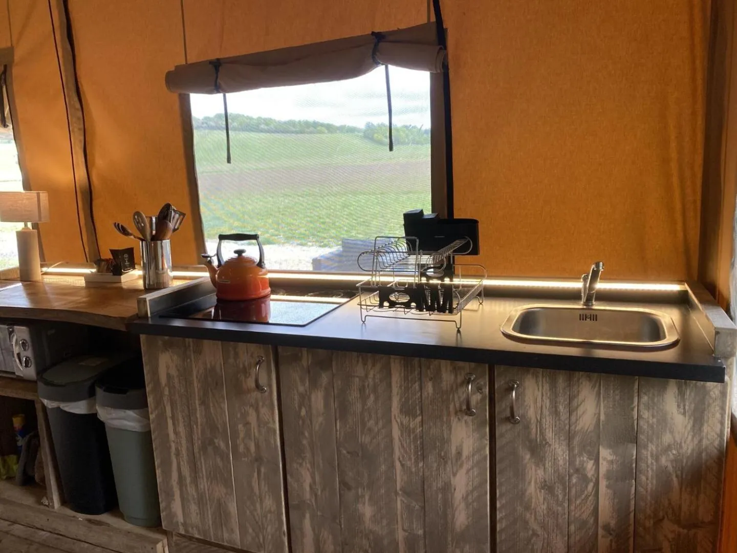 Kitchen or kitchenette in The Chilterns View