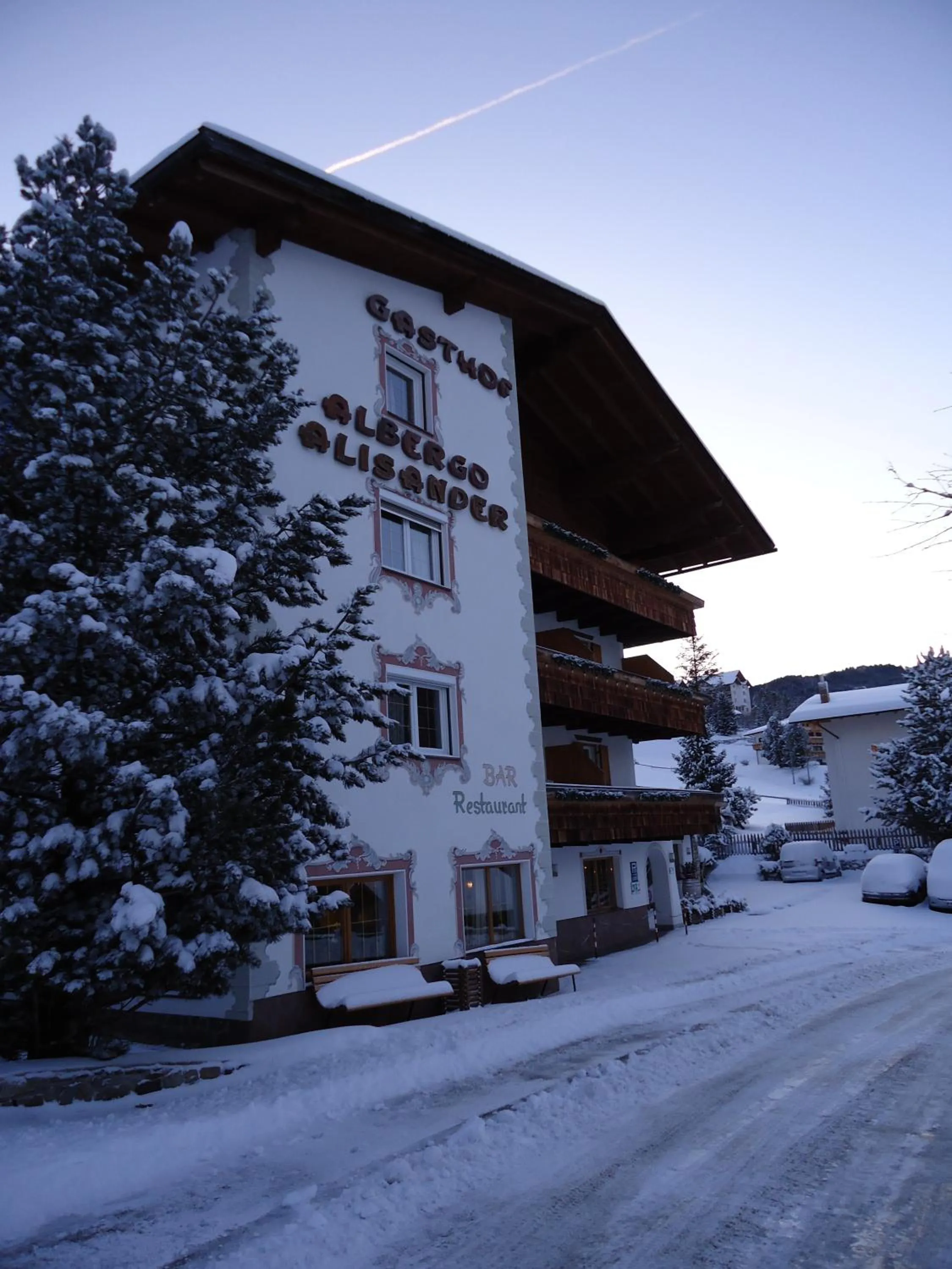 Property building in Albergo Alisander