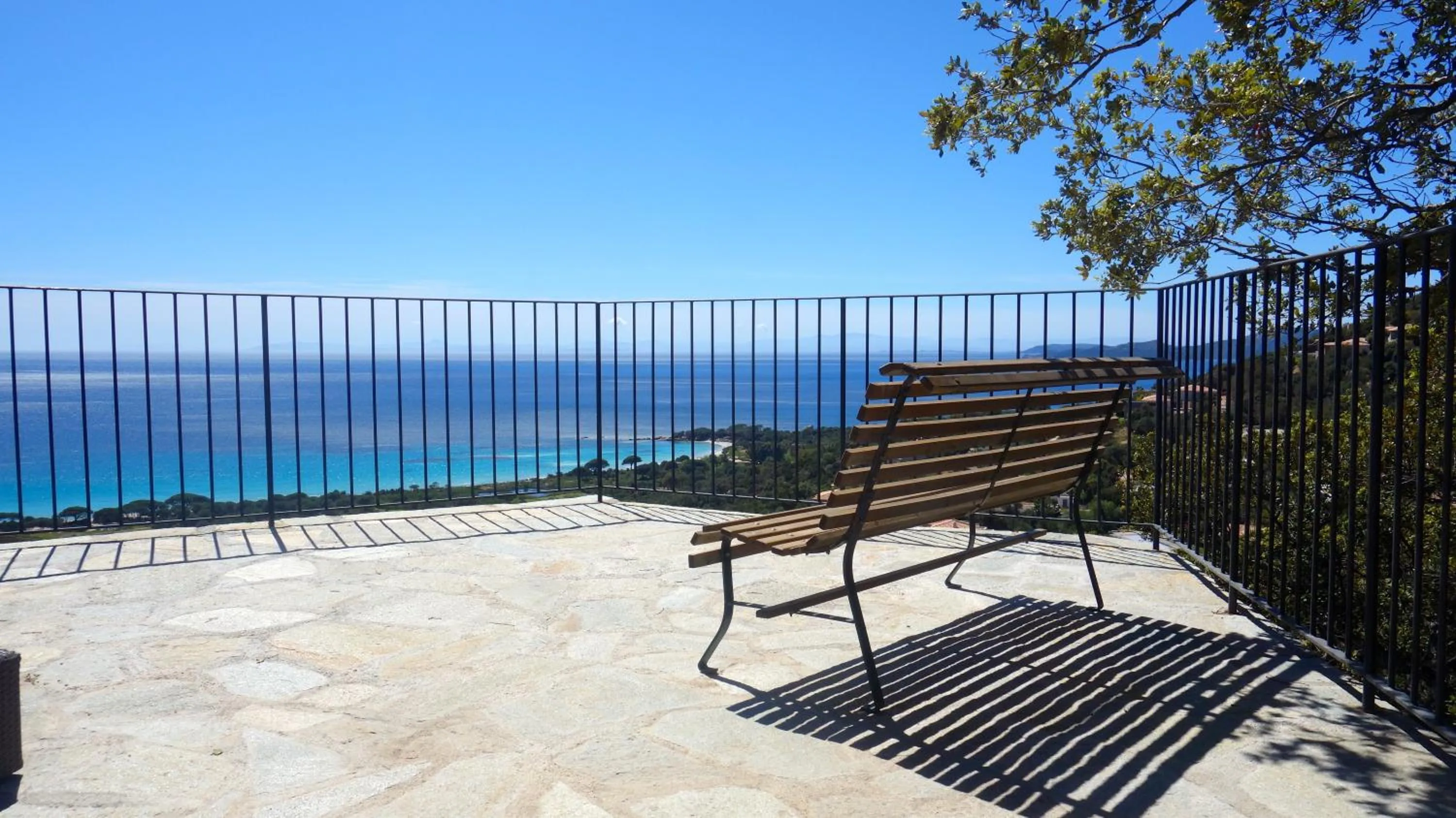 Patio in Résidence Belvedere de Palombaggia