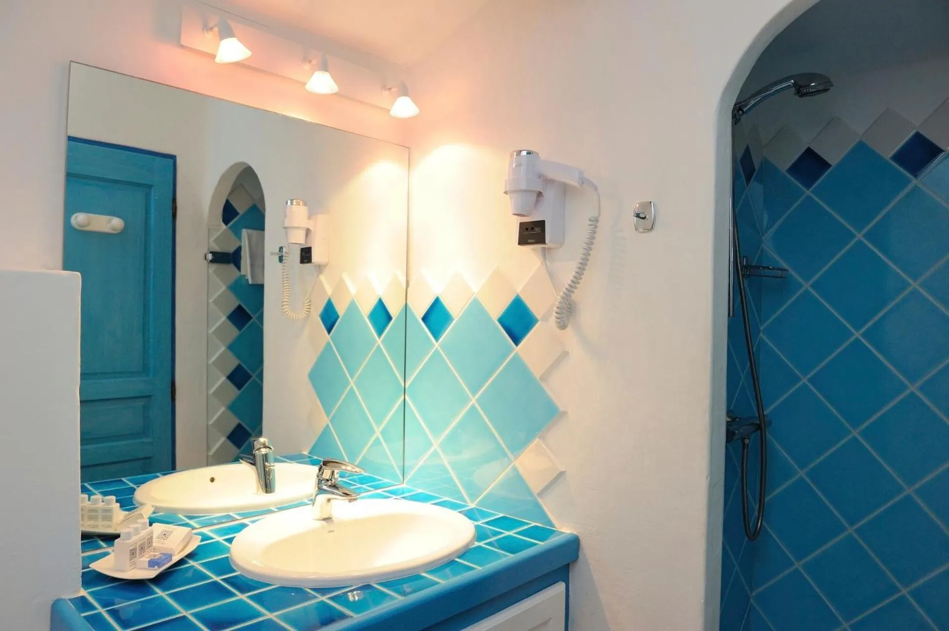 Shower in Résidence Belvedere de Palombaggia