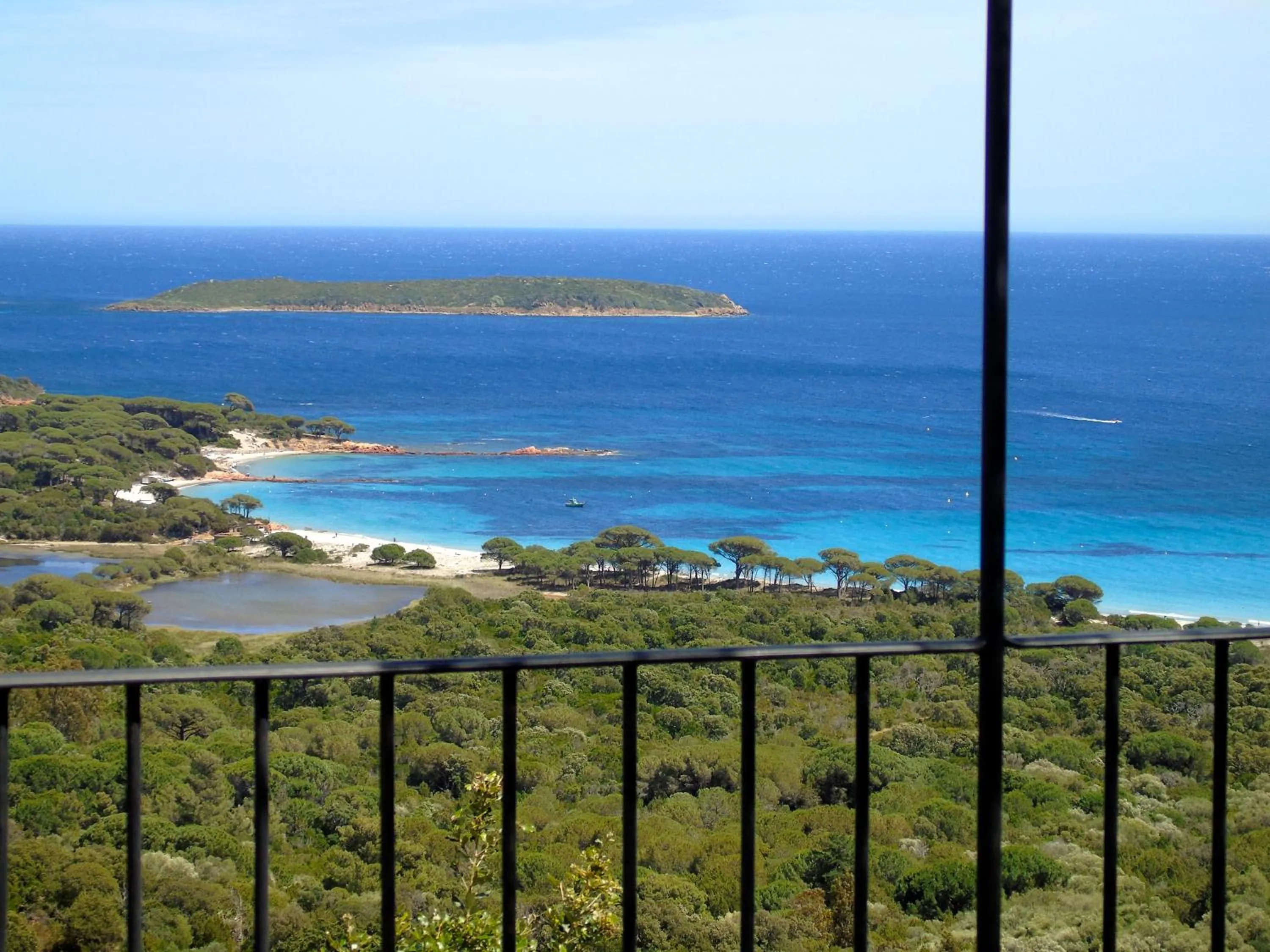 Patio in Résidence Belvedere de Palombaggia