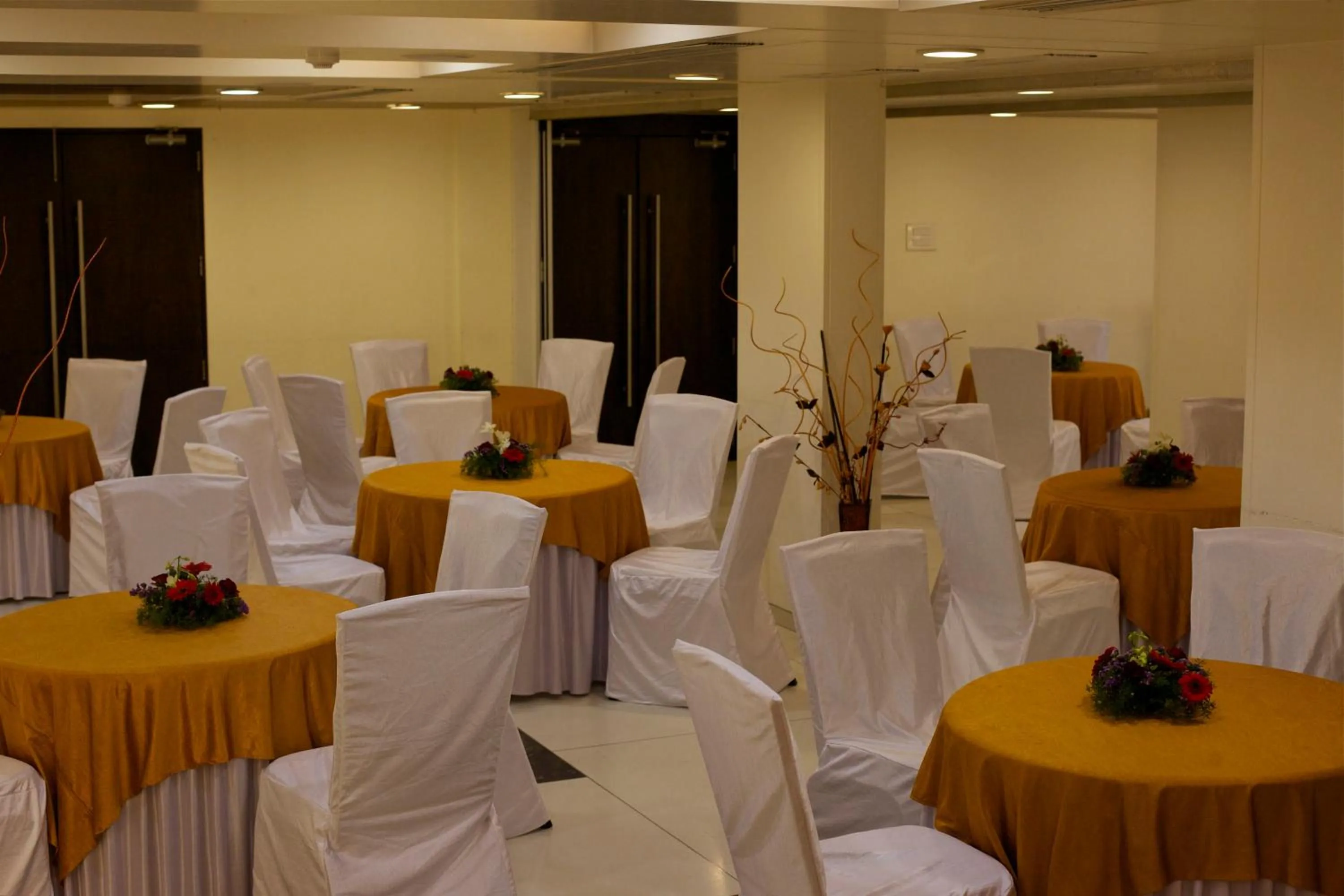 Business facilities in Hotel Shree Panchratna Pune