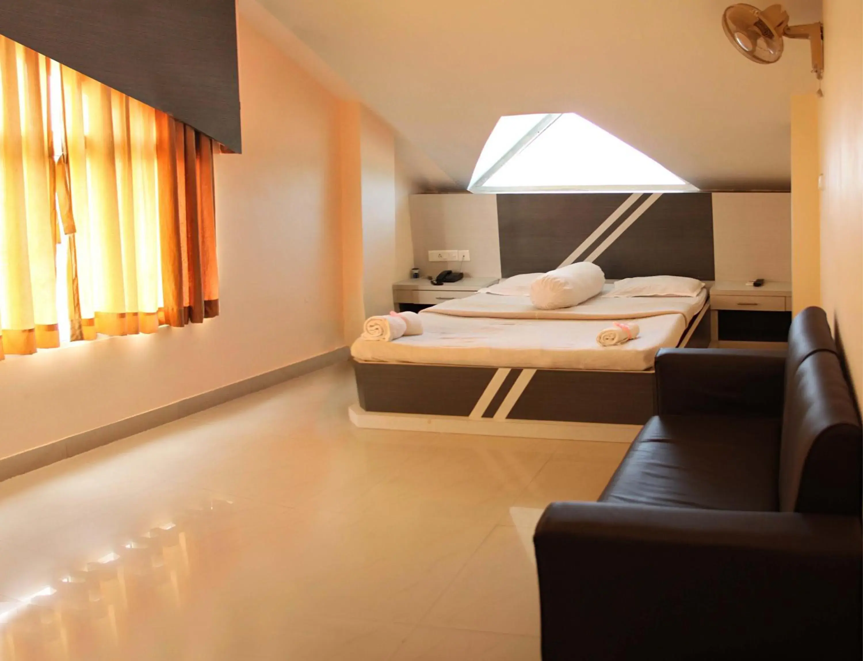 Bed in Hotel Royal Bengal Bed in Hotel Royal Bengal