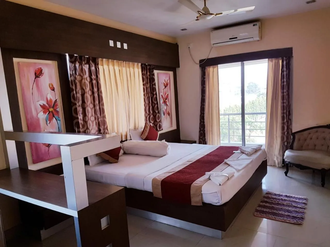 Bed in Hotel Royal Bengal