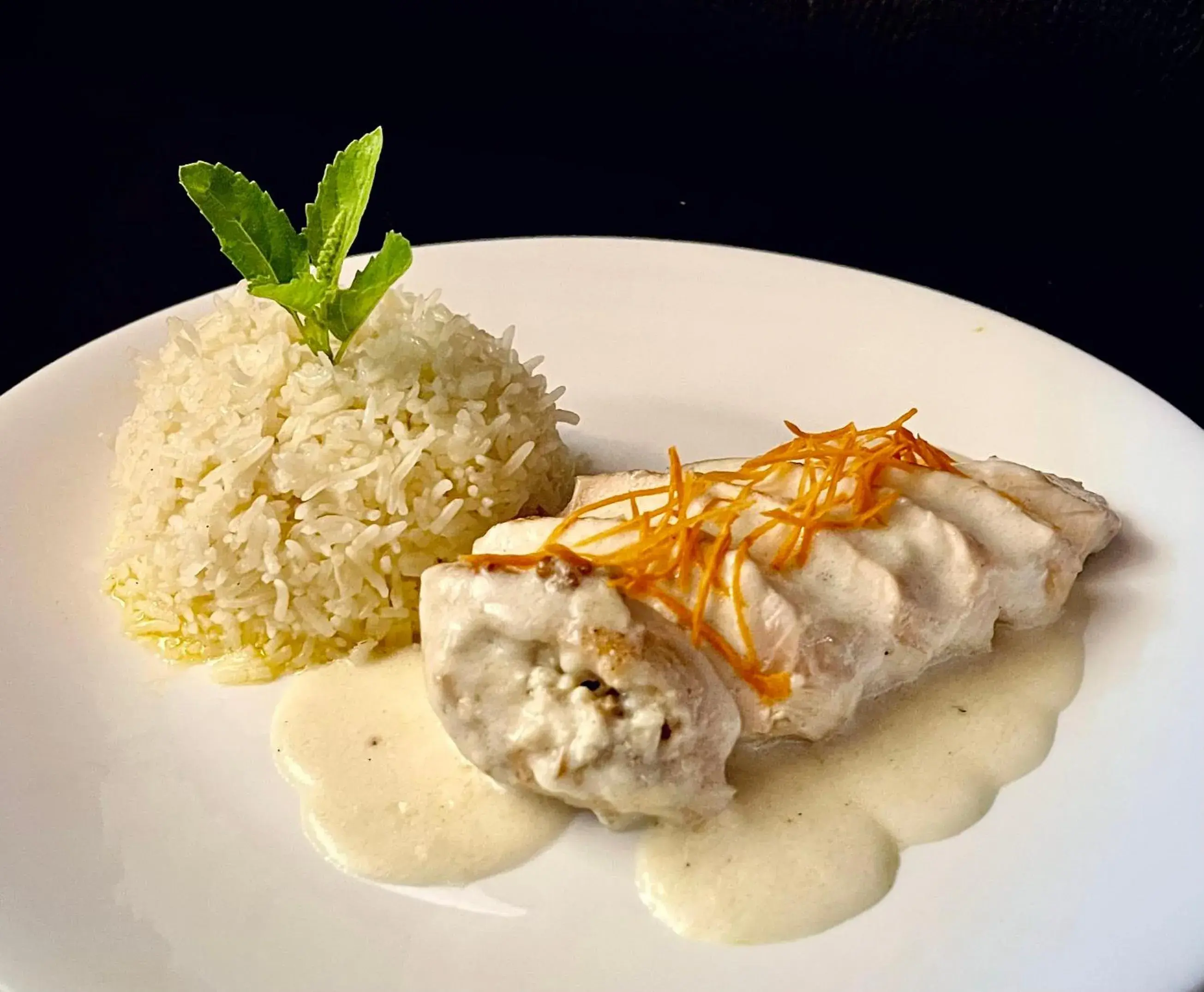 Food and drinks in Hotel Royal Bengal Food and drinks in Hotel Royal Bengal