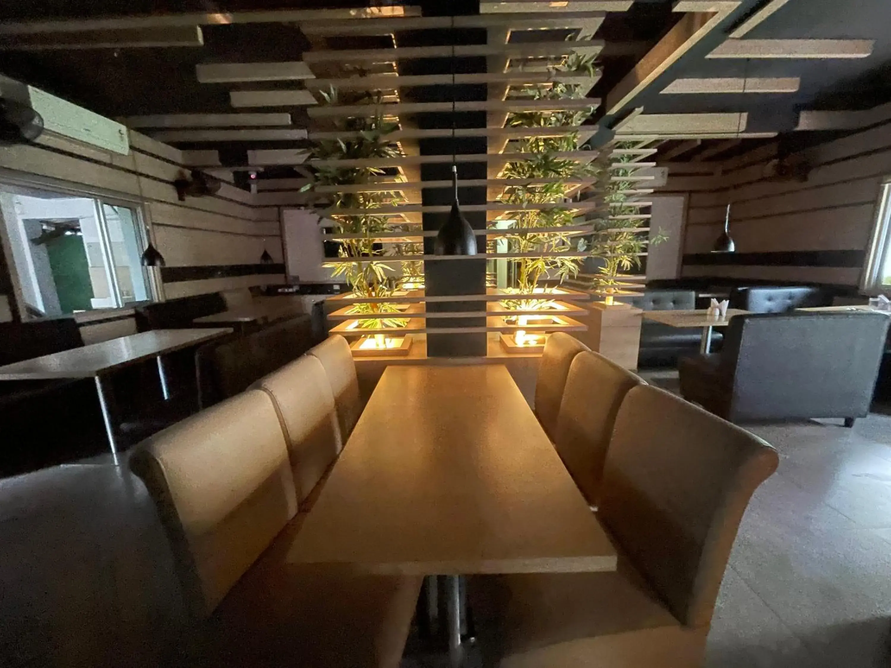 Restaurant/places to eat in Hotel Royal Bengal Restaurant/places to eat in Hotel Royal Bengal