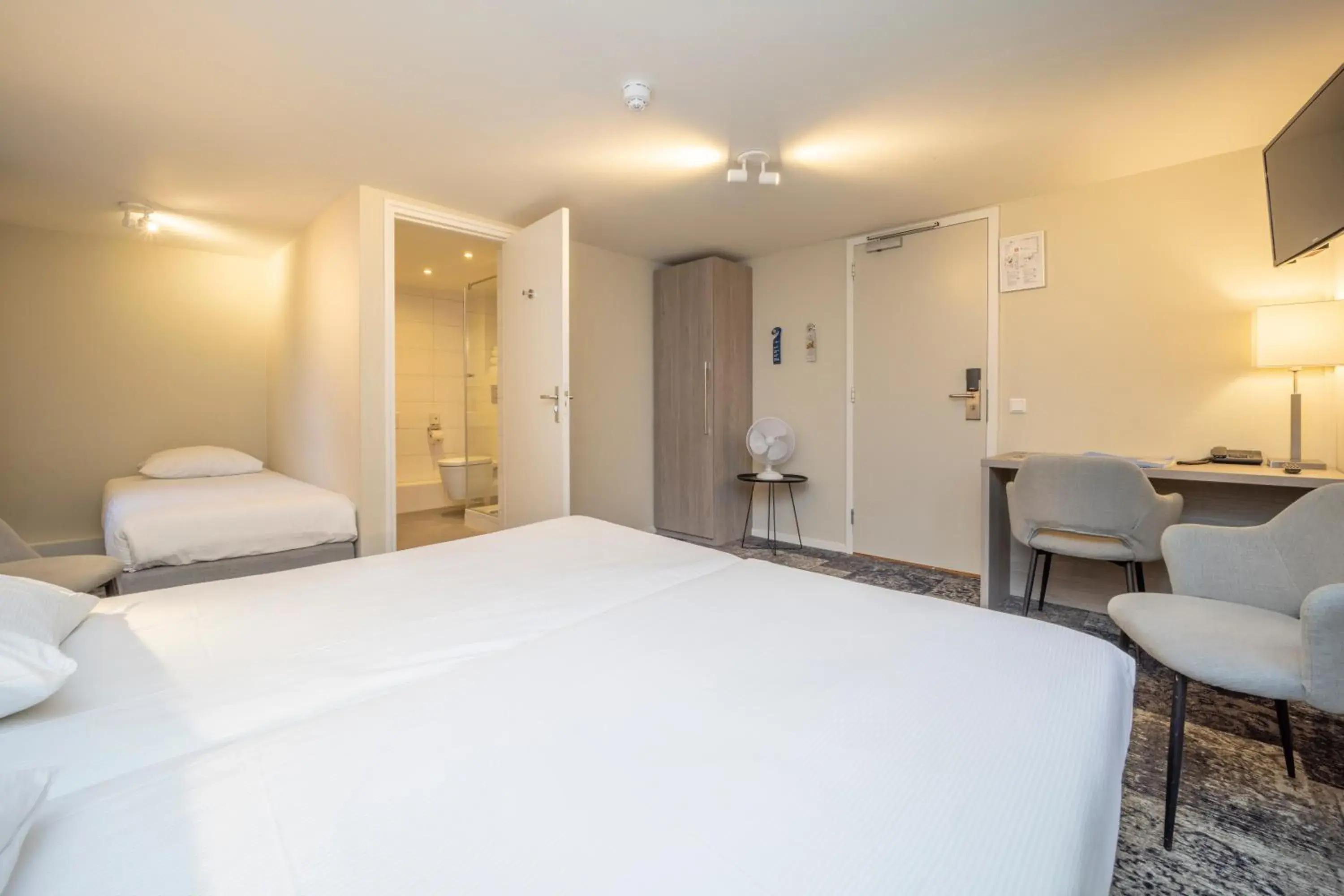 Bedroom, Bed in Fletcher Hotel Valkenburg Bedroom, Bed in Fletcher Hotel Valkenburg