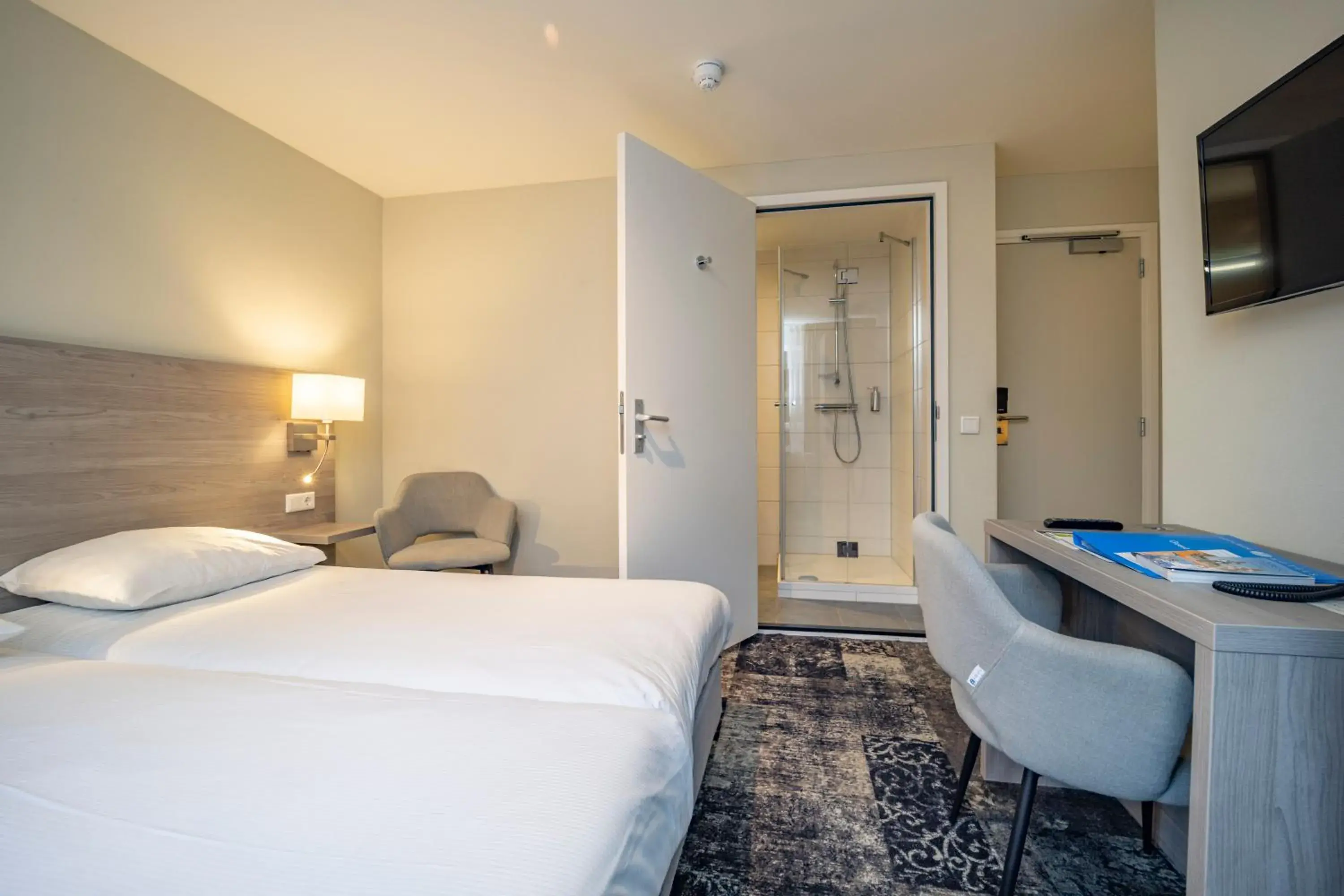 Bedroom, Bed in Fletcher Hotel Valkenburg Bedroom, Bed in Fletcher Hotel Valkenburg