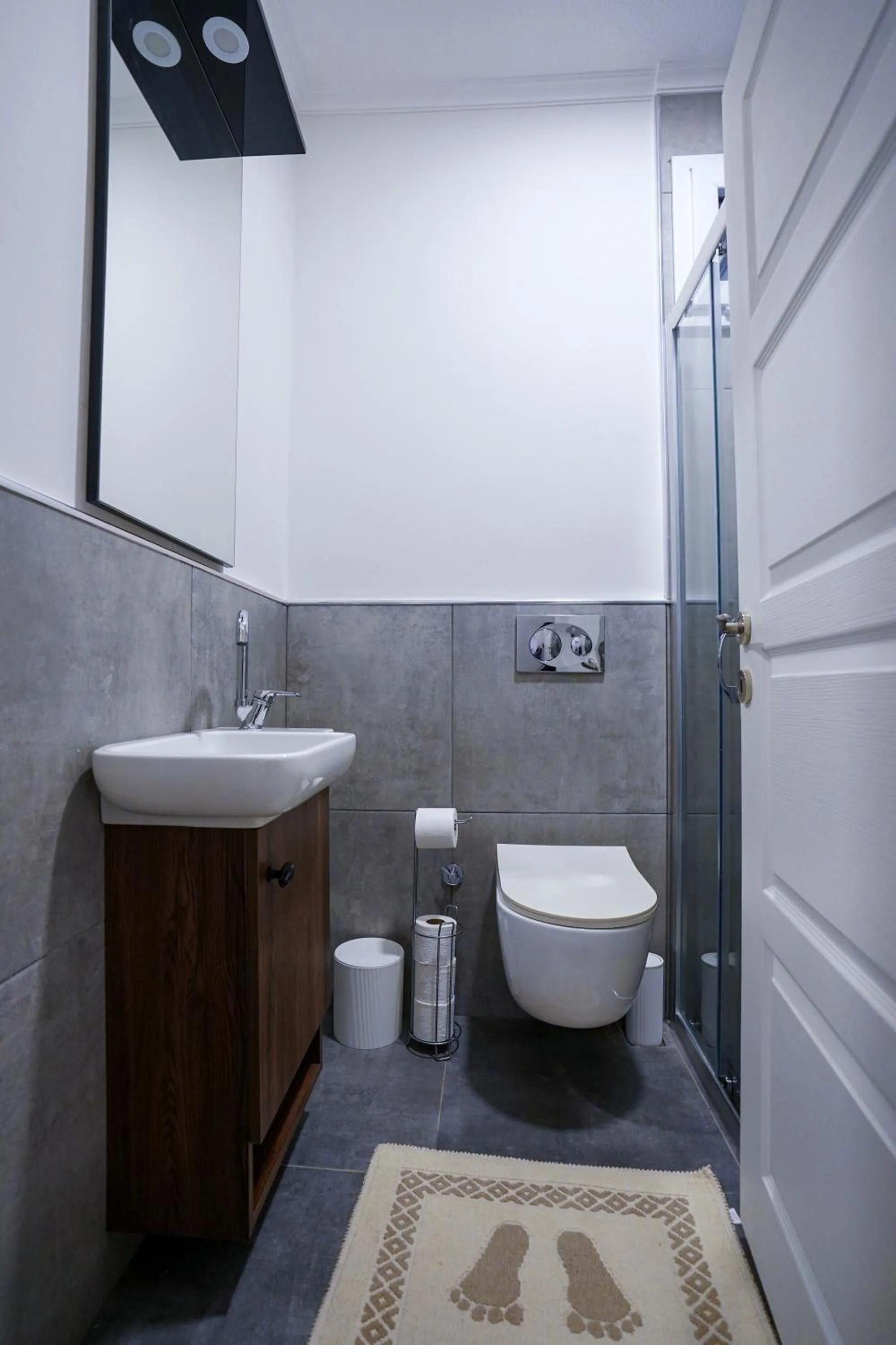 Bathroom in Merkuri apartments