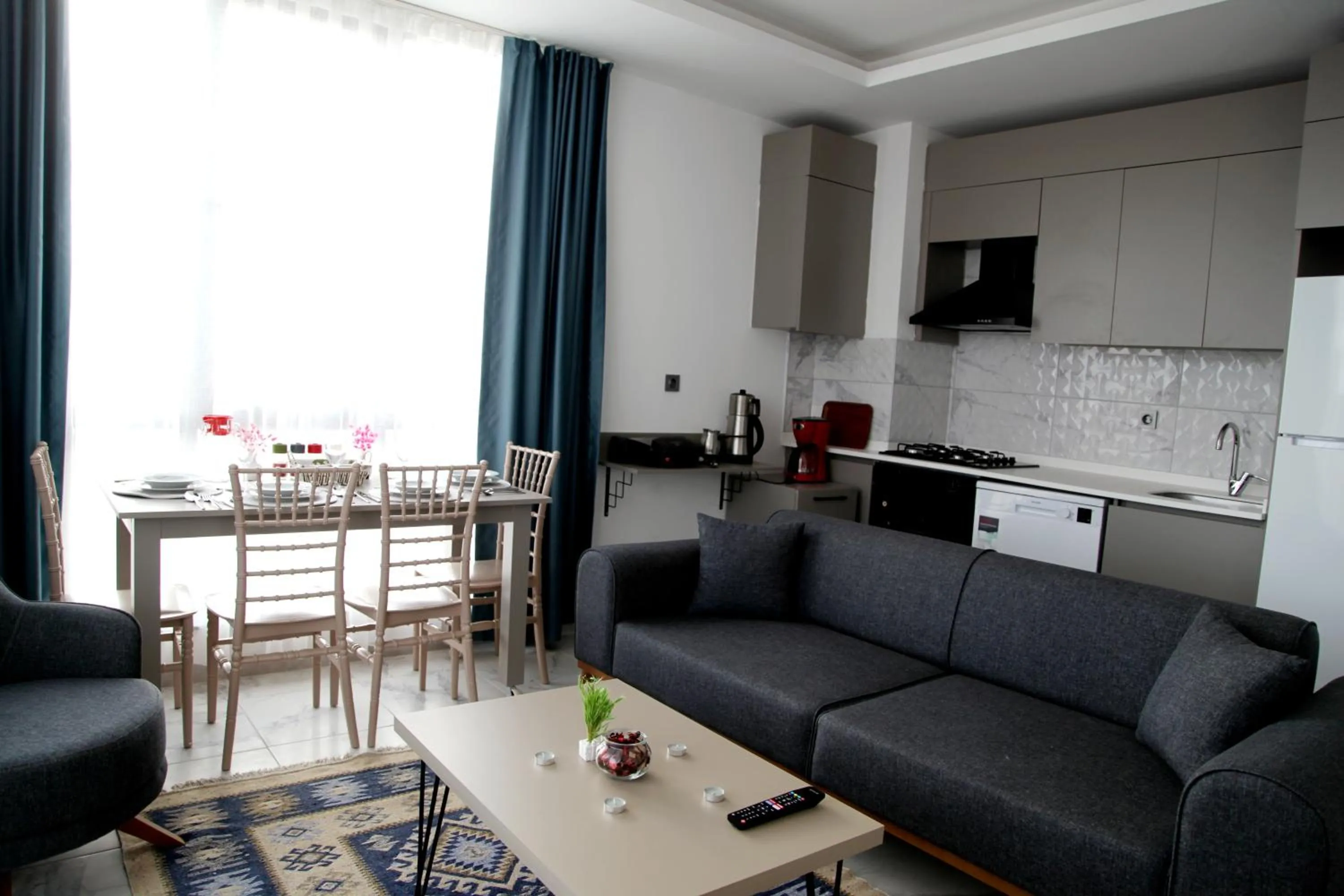 Communal lounge/ TV room in Ethica Suite Luxury Houses