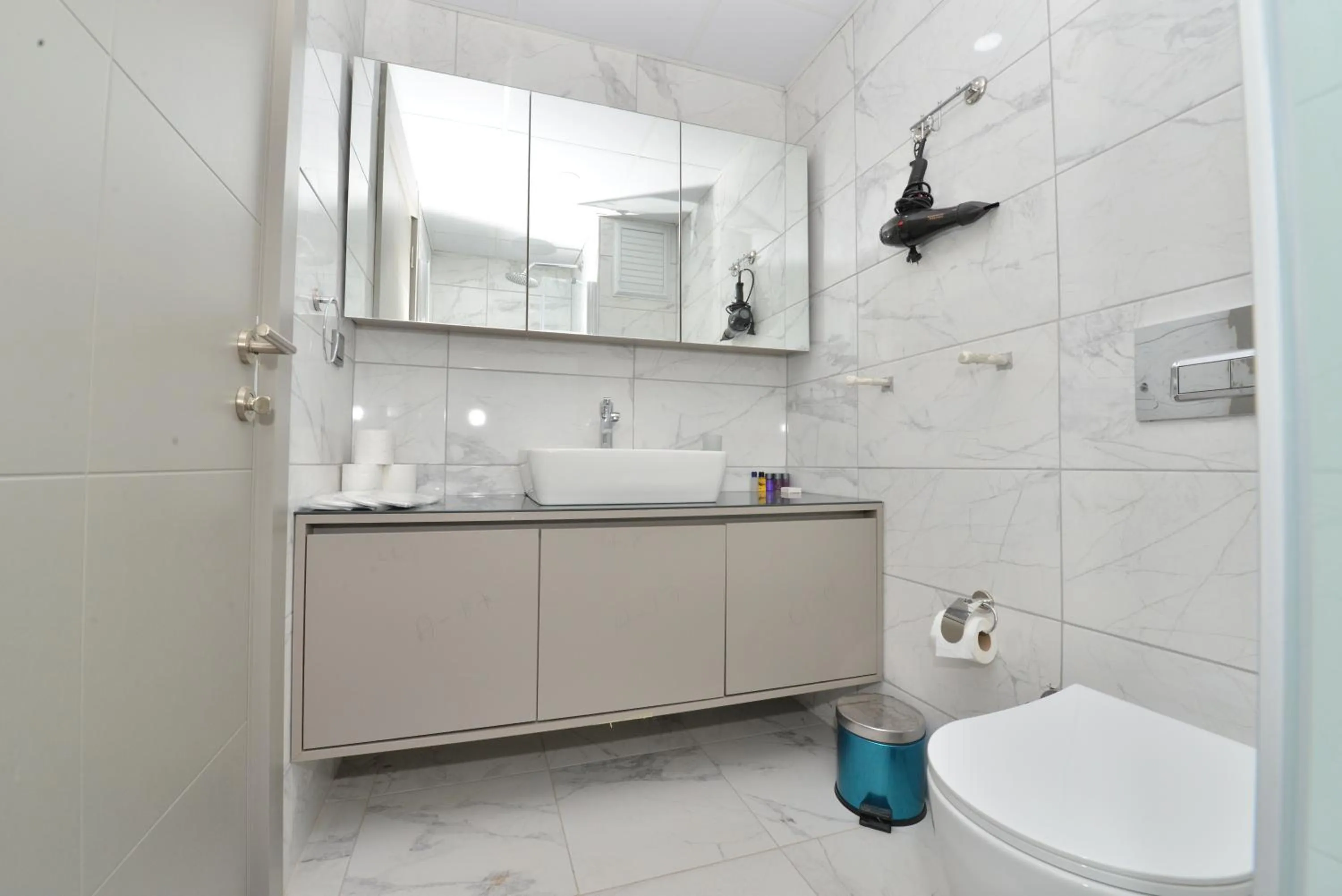 Bathroom in Ethica Suite Luxury Houses