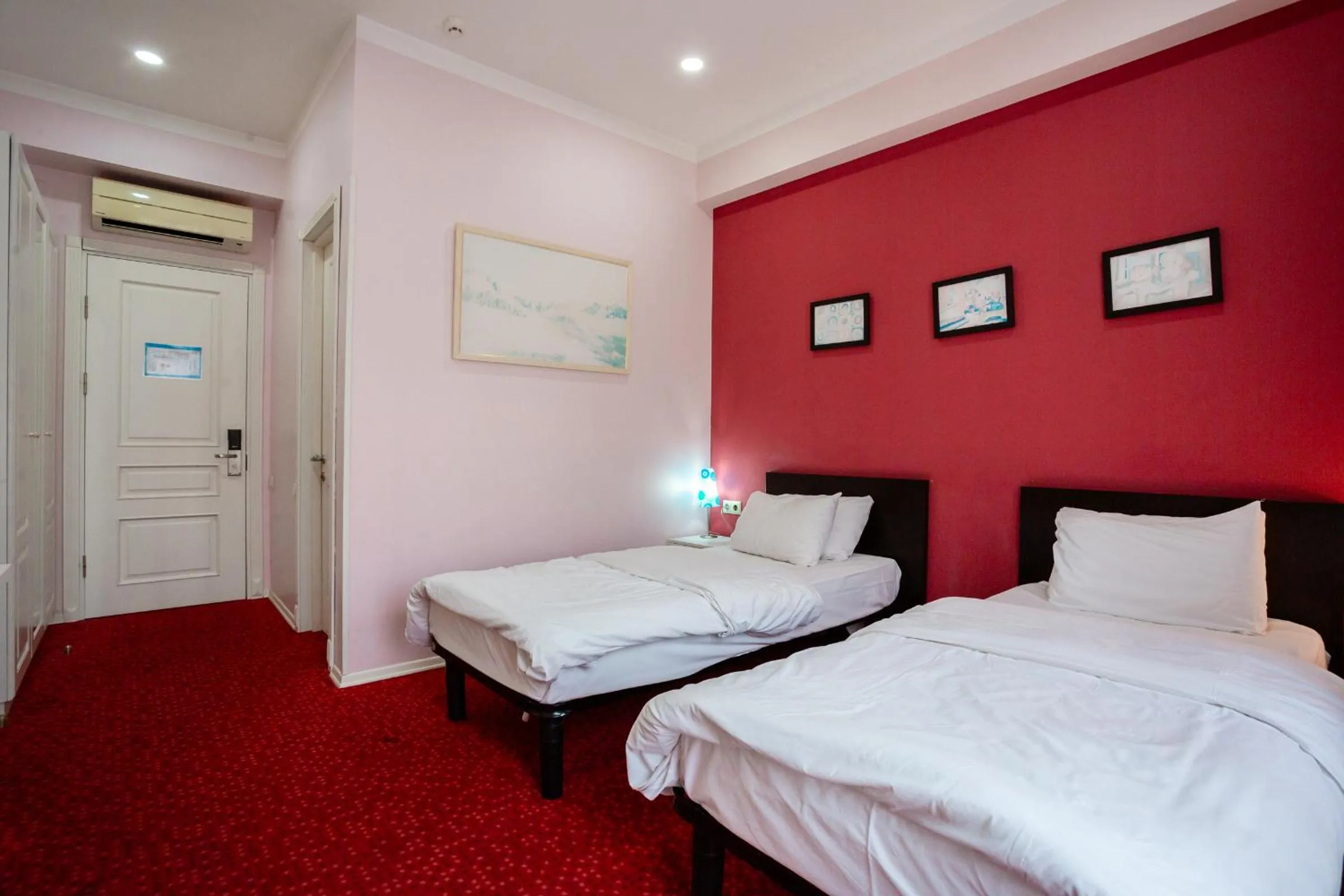 Bed in Piazza Four Colours