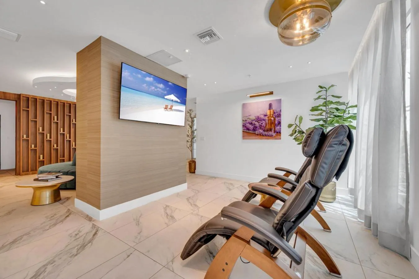 Spa and wellness centre/facilities in Beautiful Unit with Amazing View & Free Parking