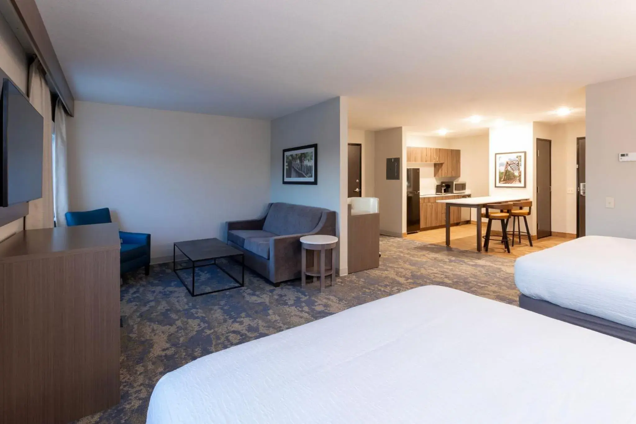 Queen Room - Disability Access in GrandStay Hotel & Suites Algona Queen Room - Disability Access in GrandStay Hotel & Suites Algona