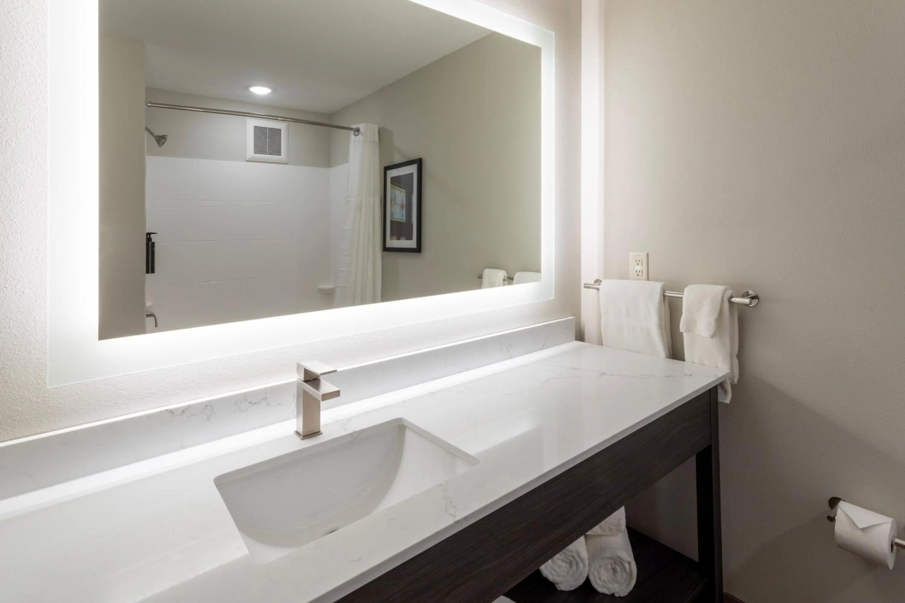 GrandStay Hotel & Suites Algona