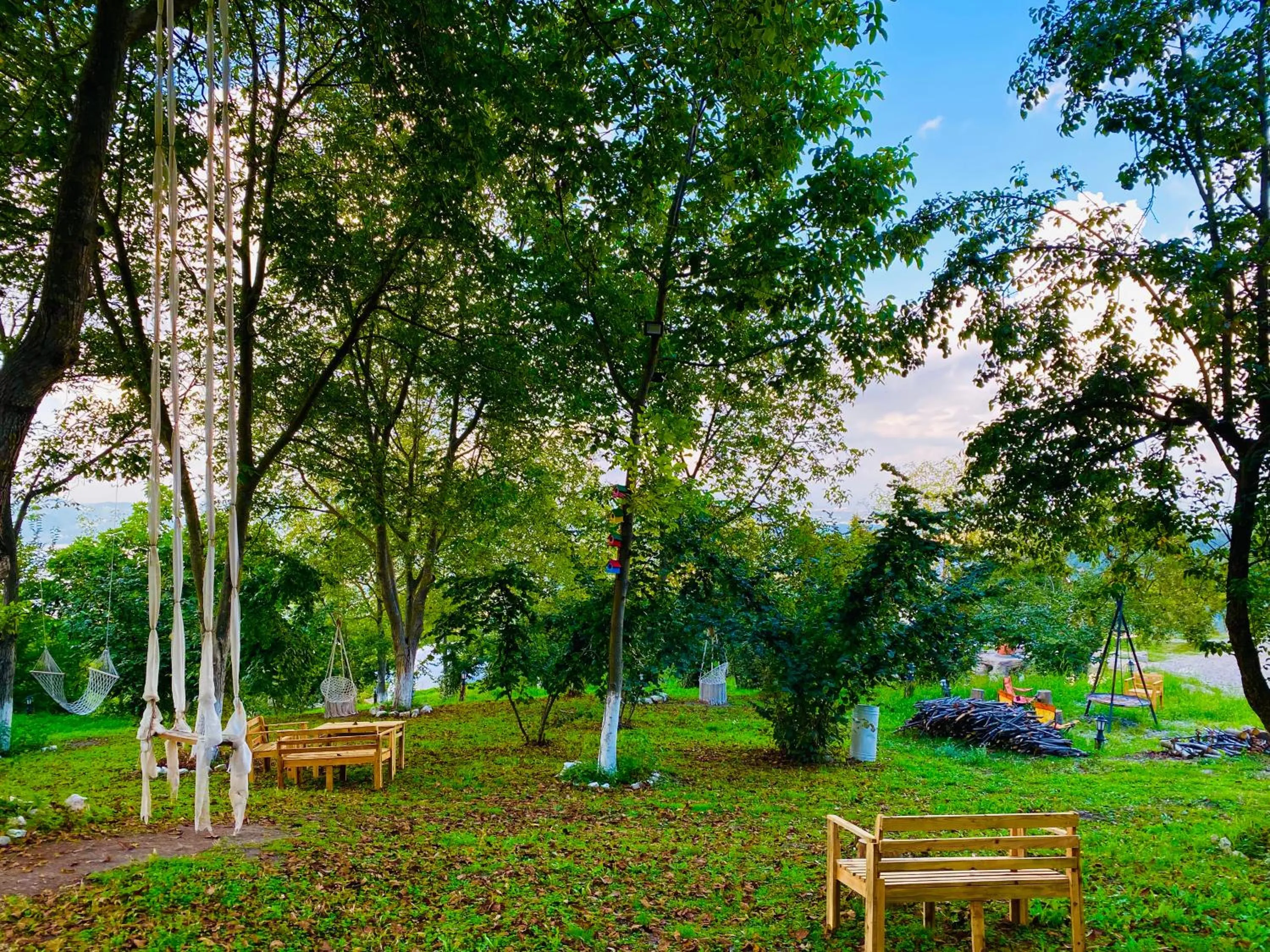 Phalesia Glamping Otel