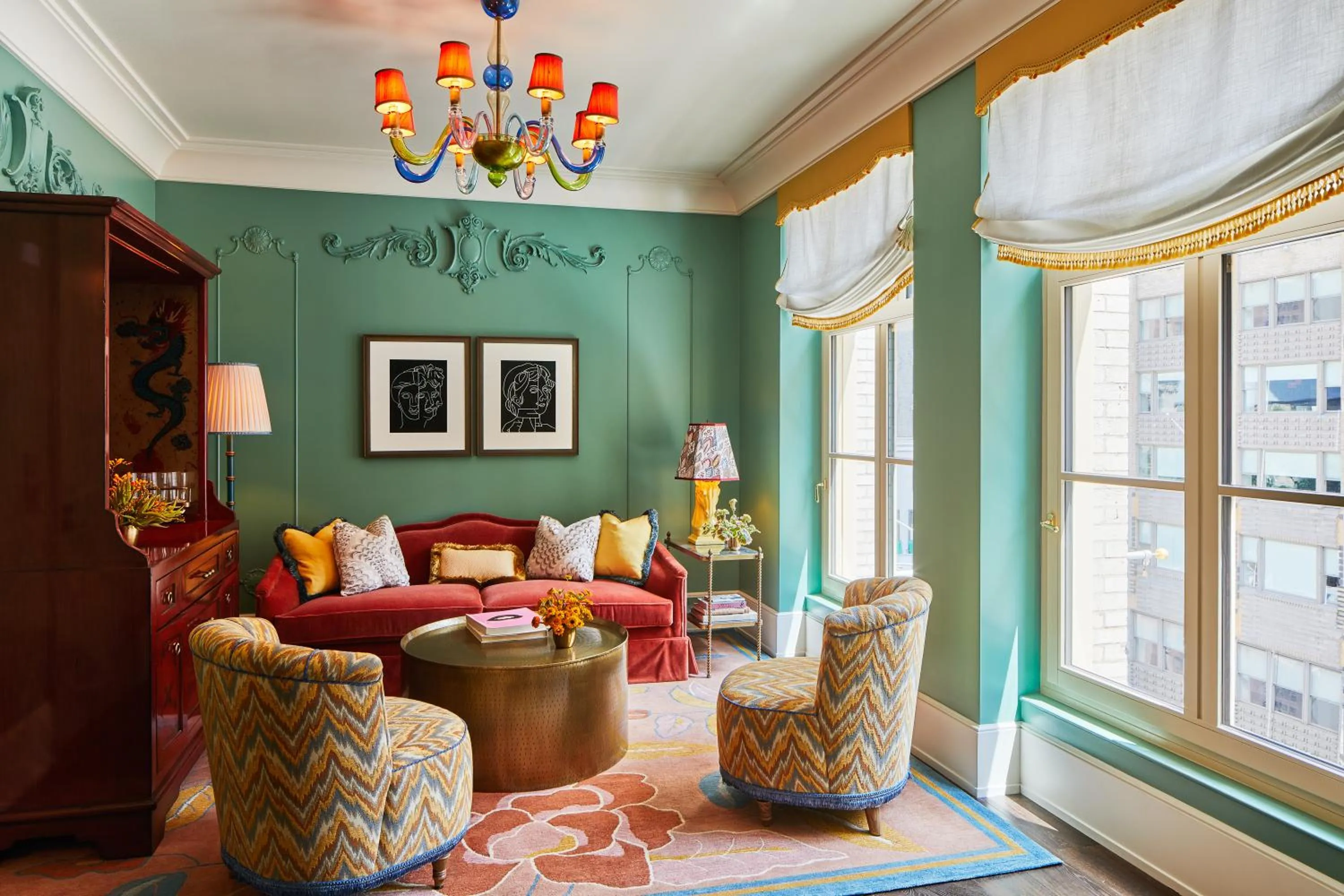 Living room in The Fifth Avenue Hotel