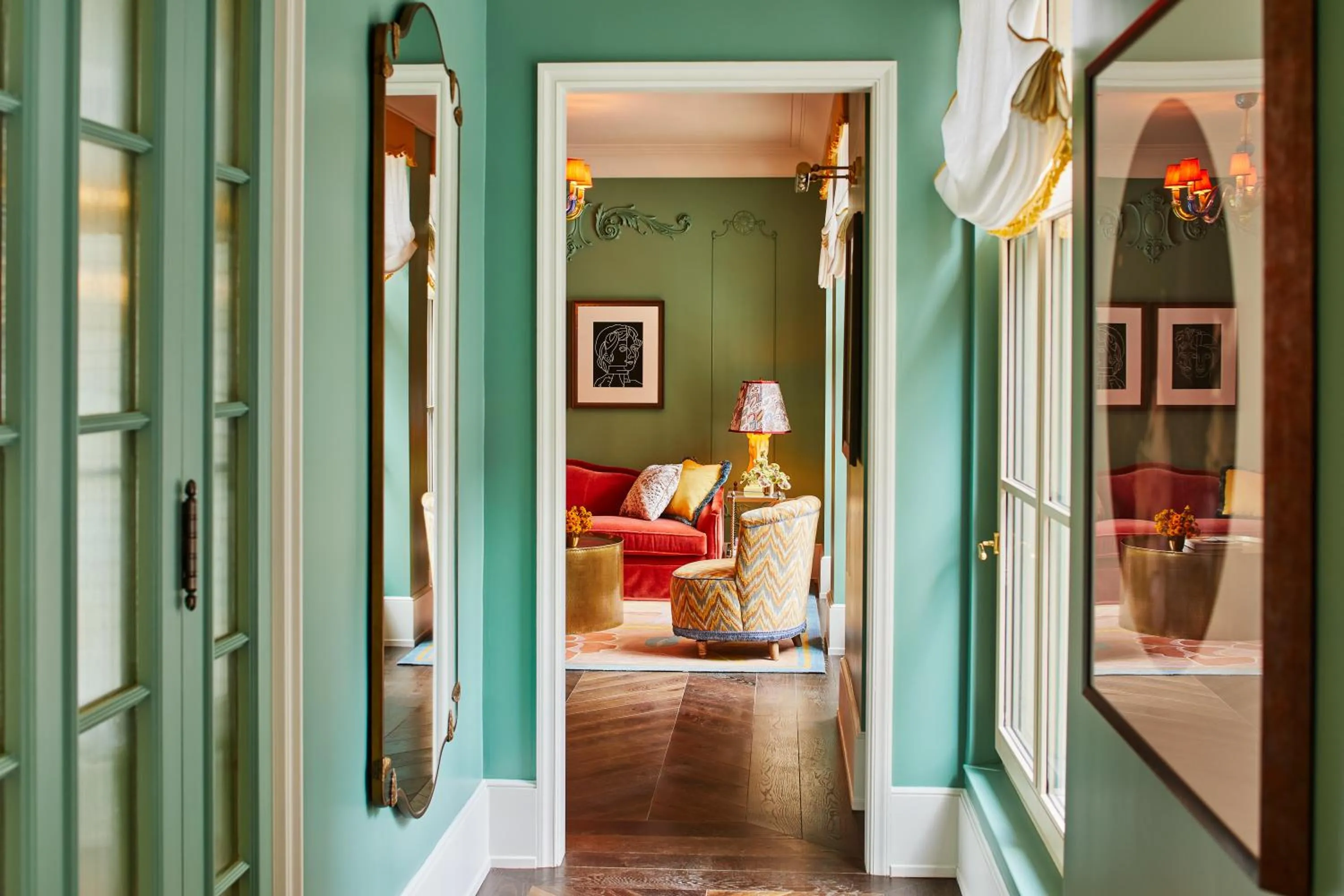 Living room in The Fifth Avenue Hotel