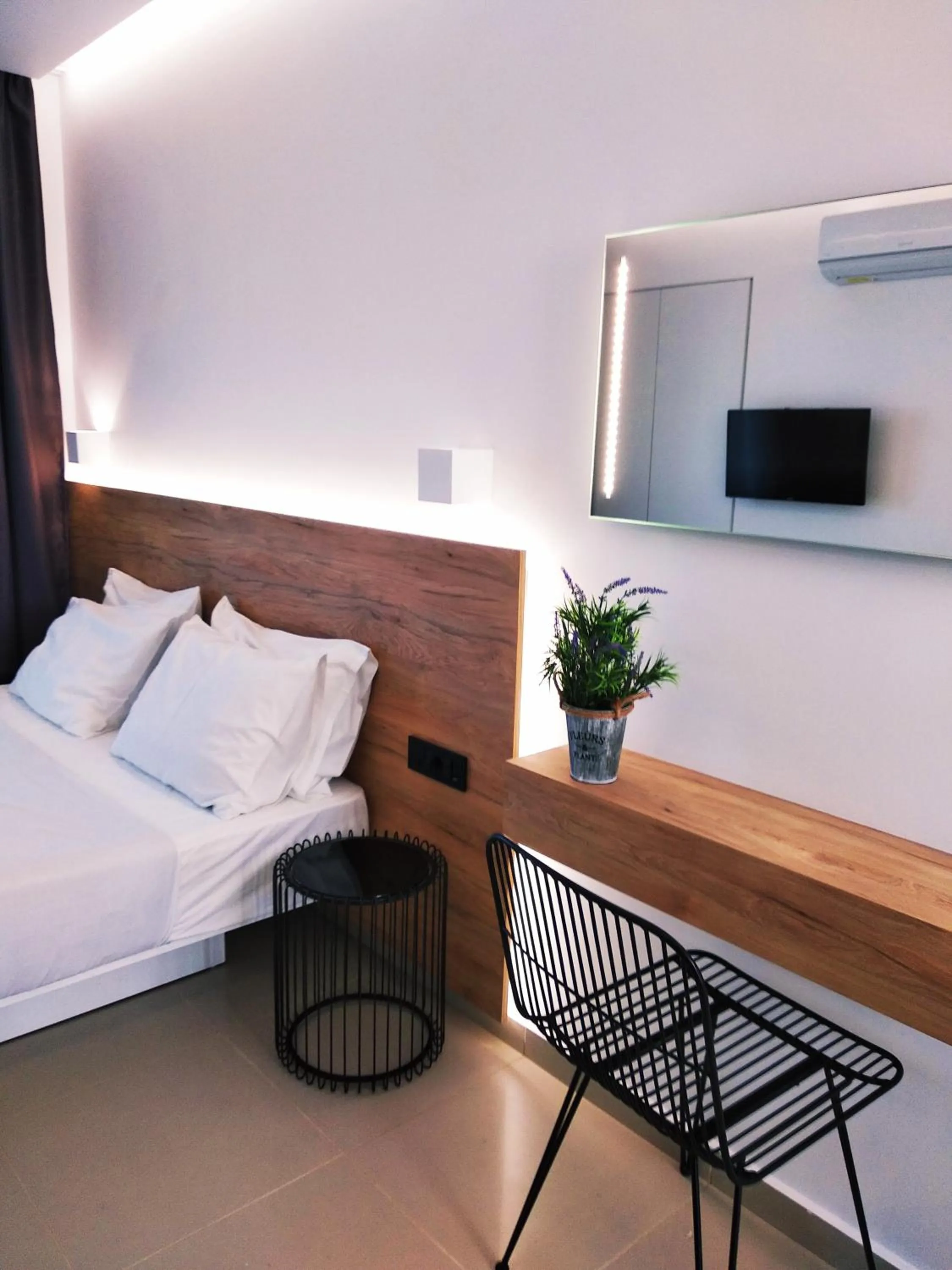 Bedroom, Bed in Aestas Apartments