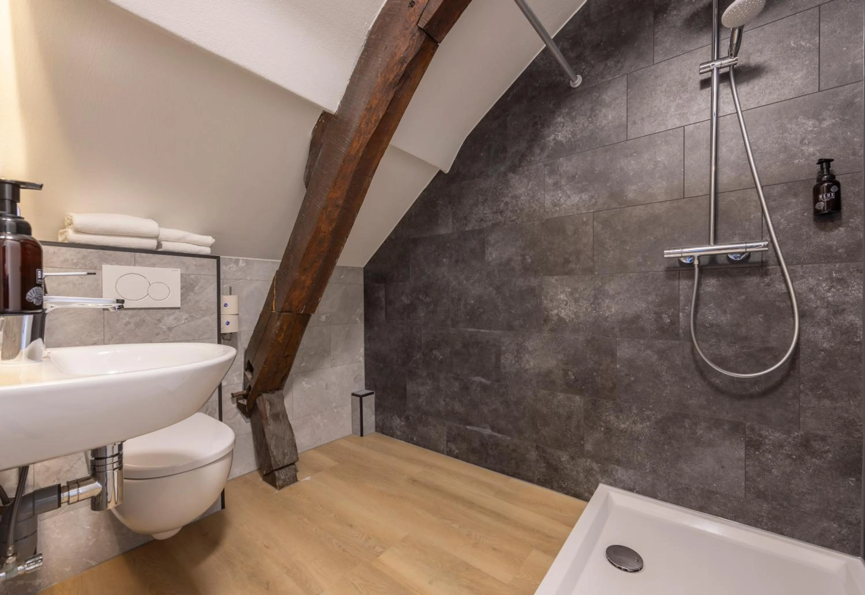 Bathroom in Fletcher Hotel Restaurant De Burghoeve