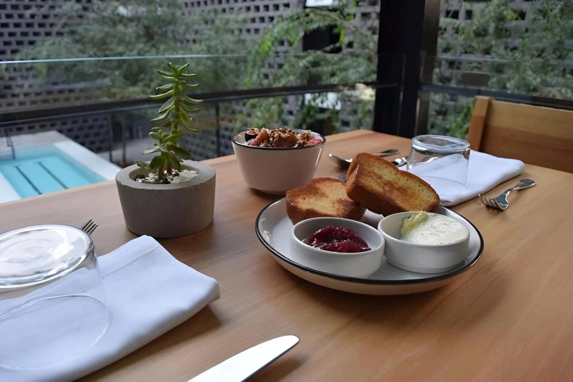 Food in Hotel Carlota