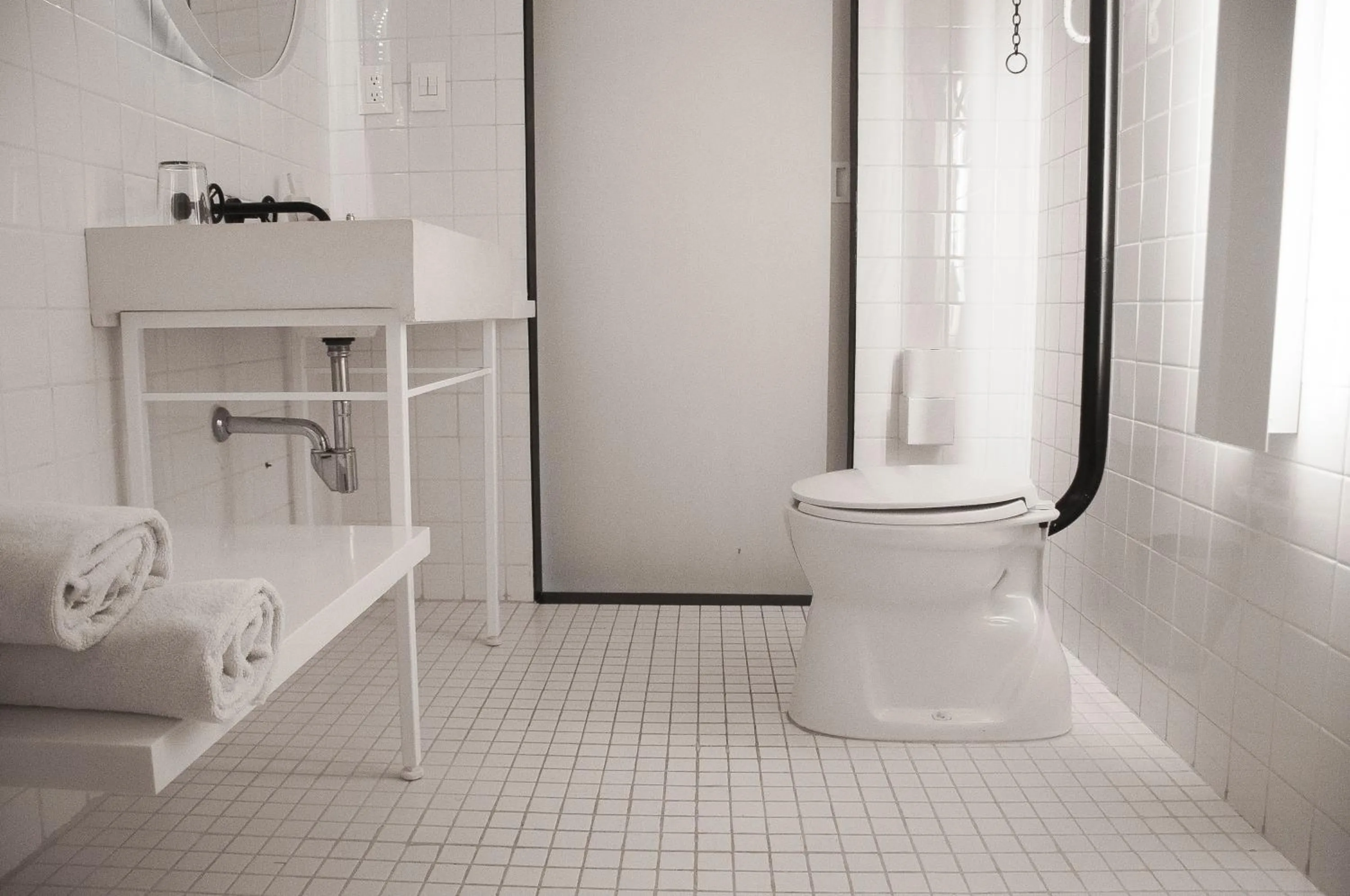 Toilet in Hotel Carlota