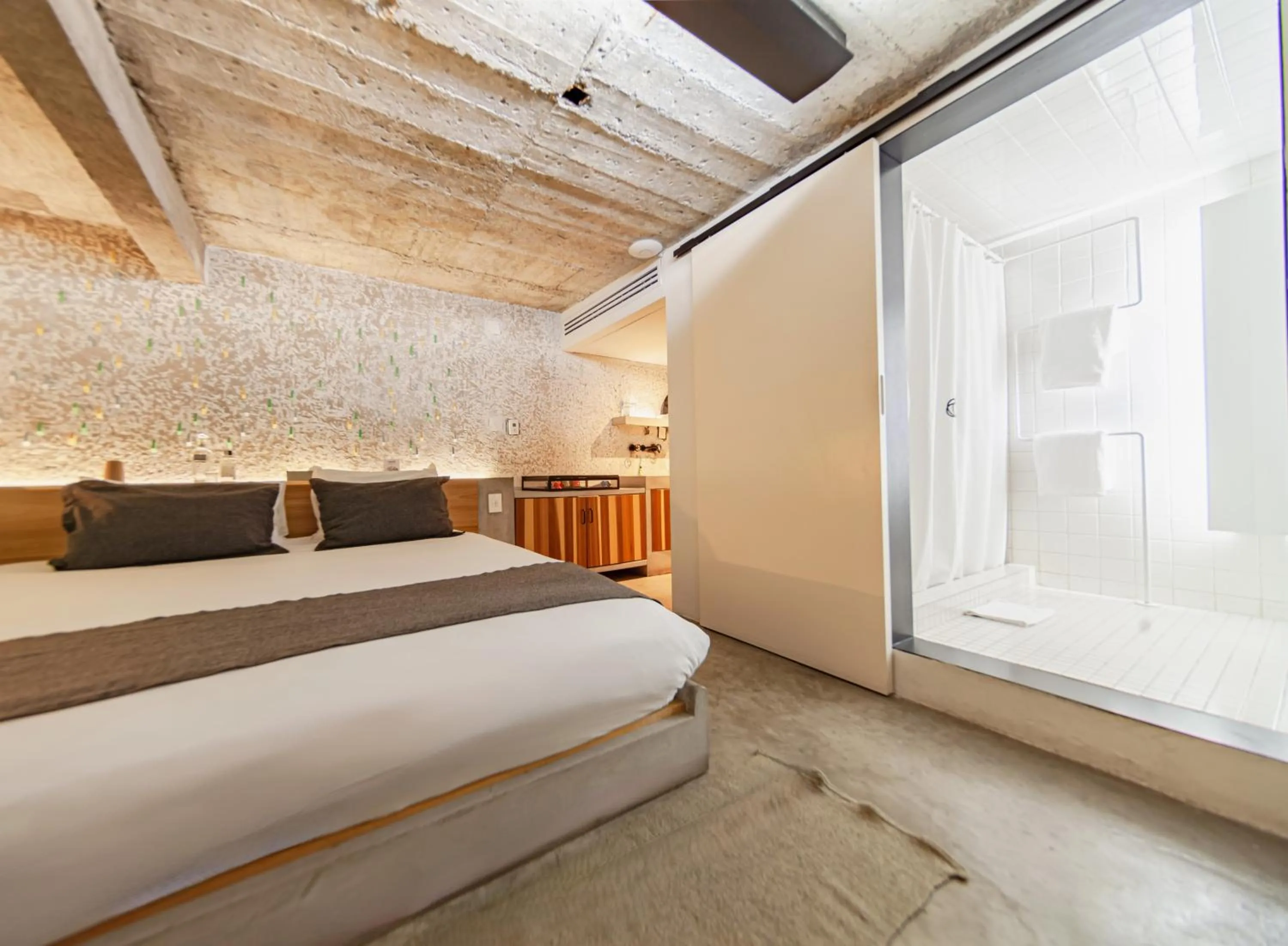 Bed in Hotel Carlota