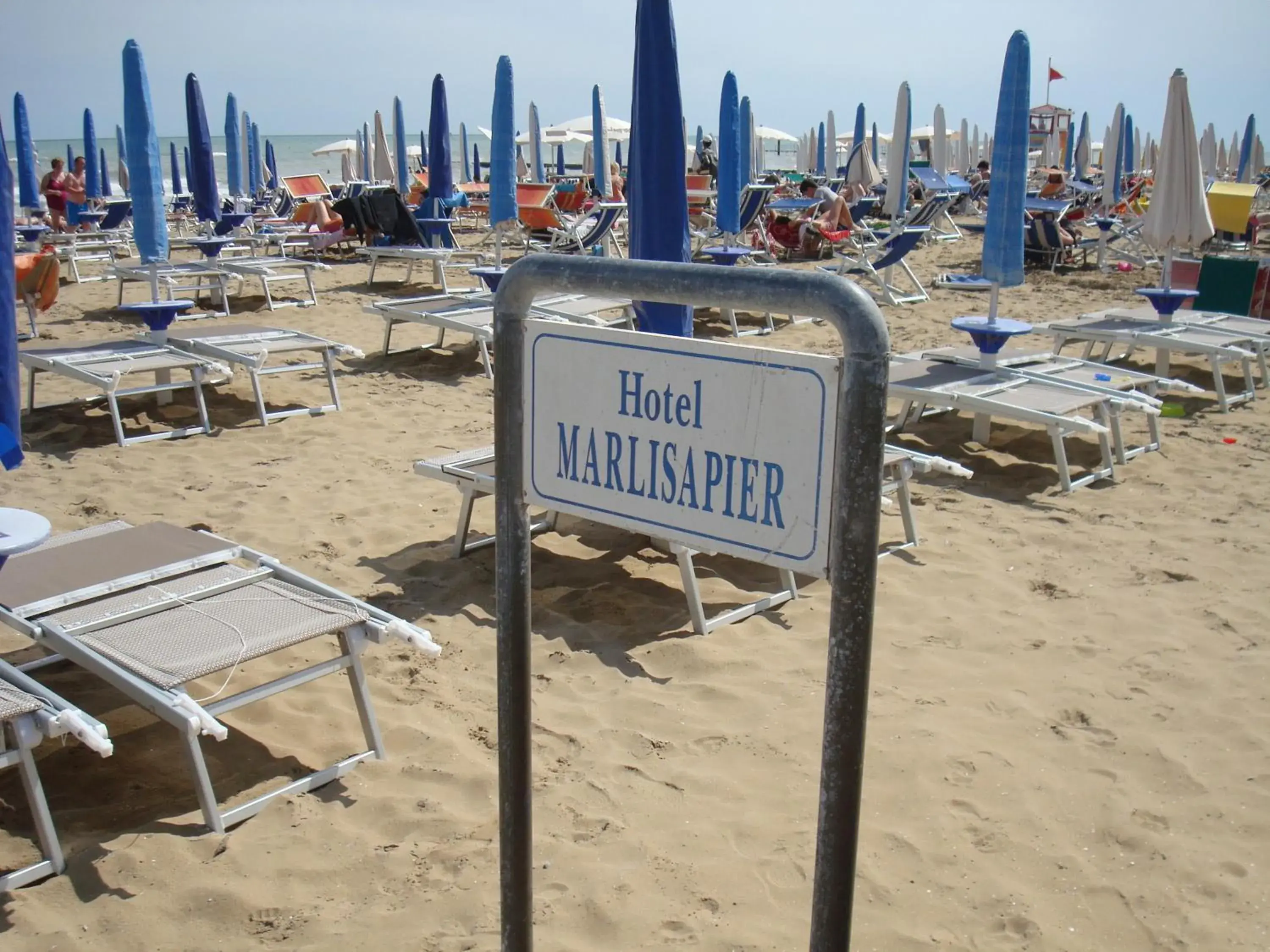 Beach in Hotel Marlisa Pier