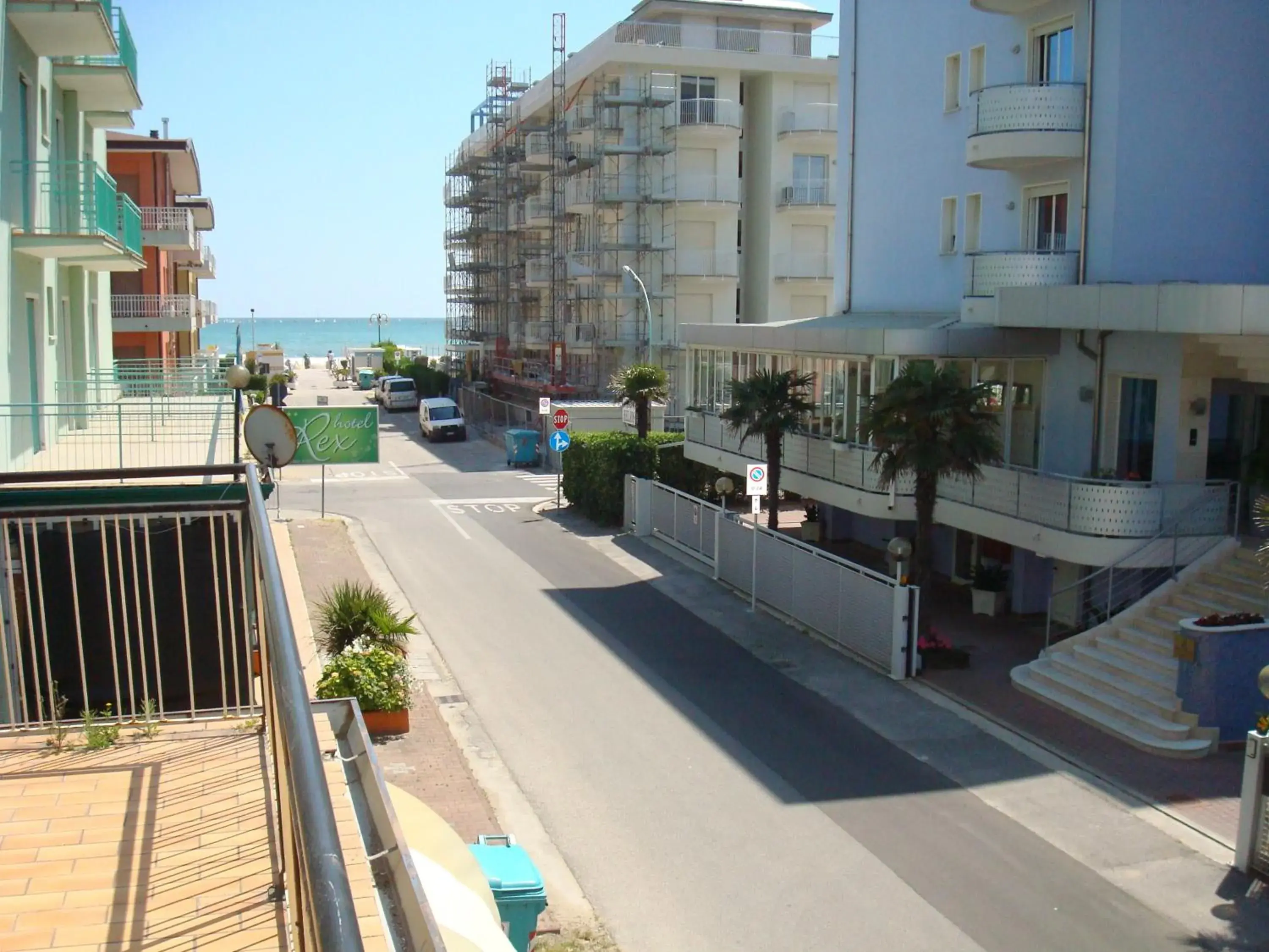 Balcony/Terrace in Hotel Marlisa Pier