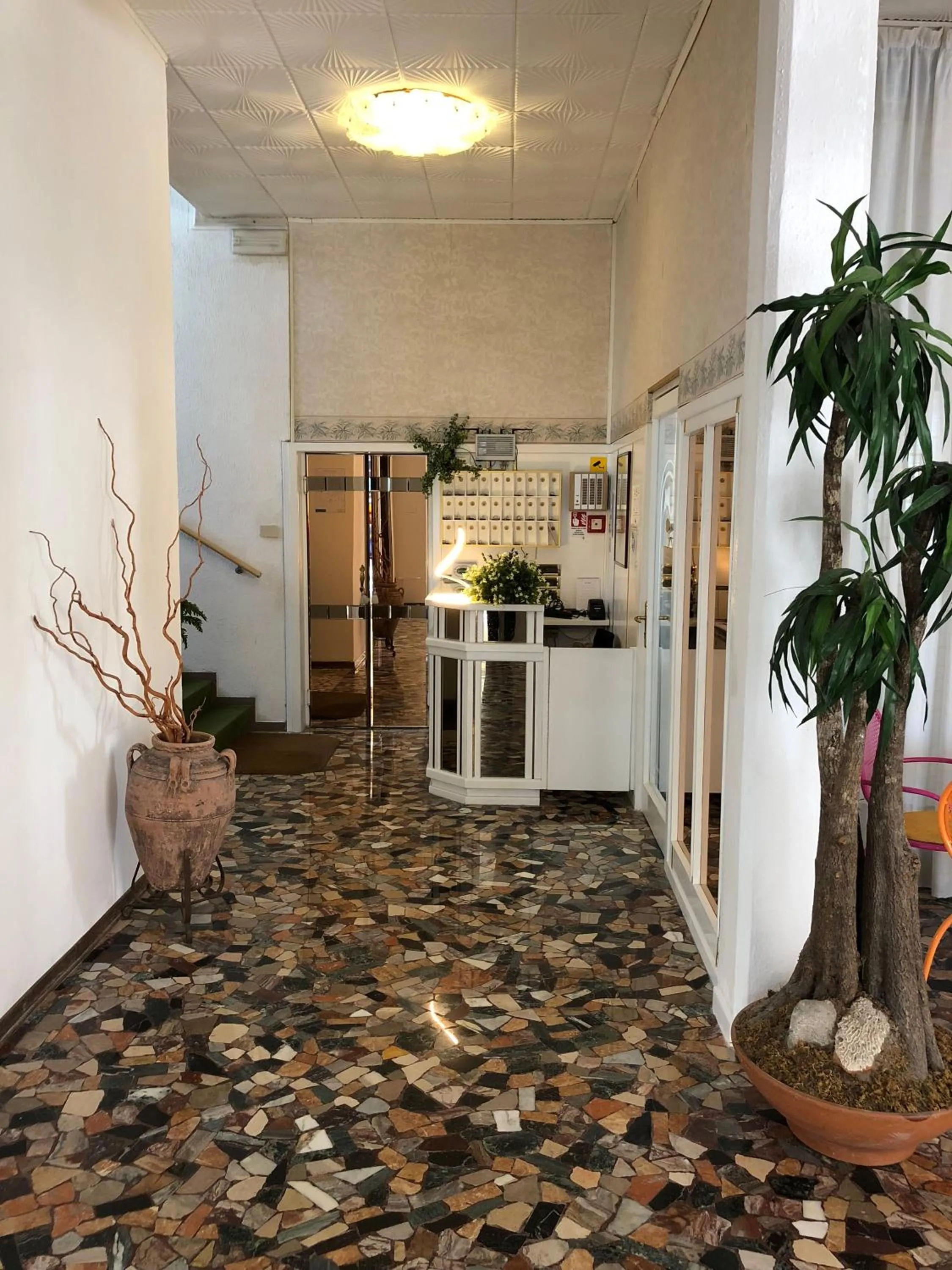 Lobby or reception in Hotel Marlisa Pier