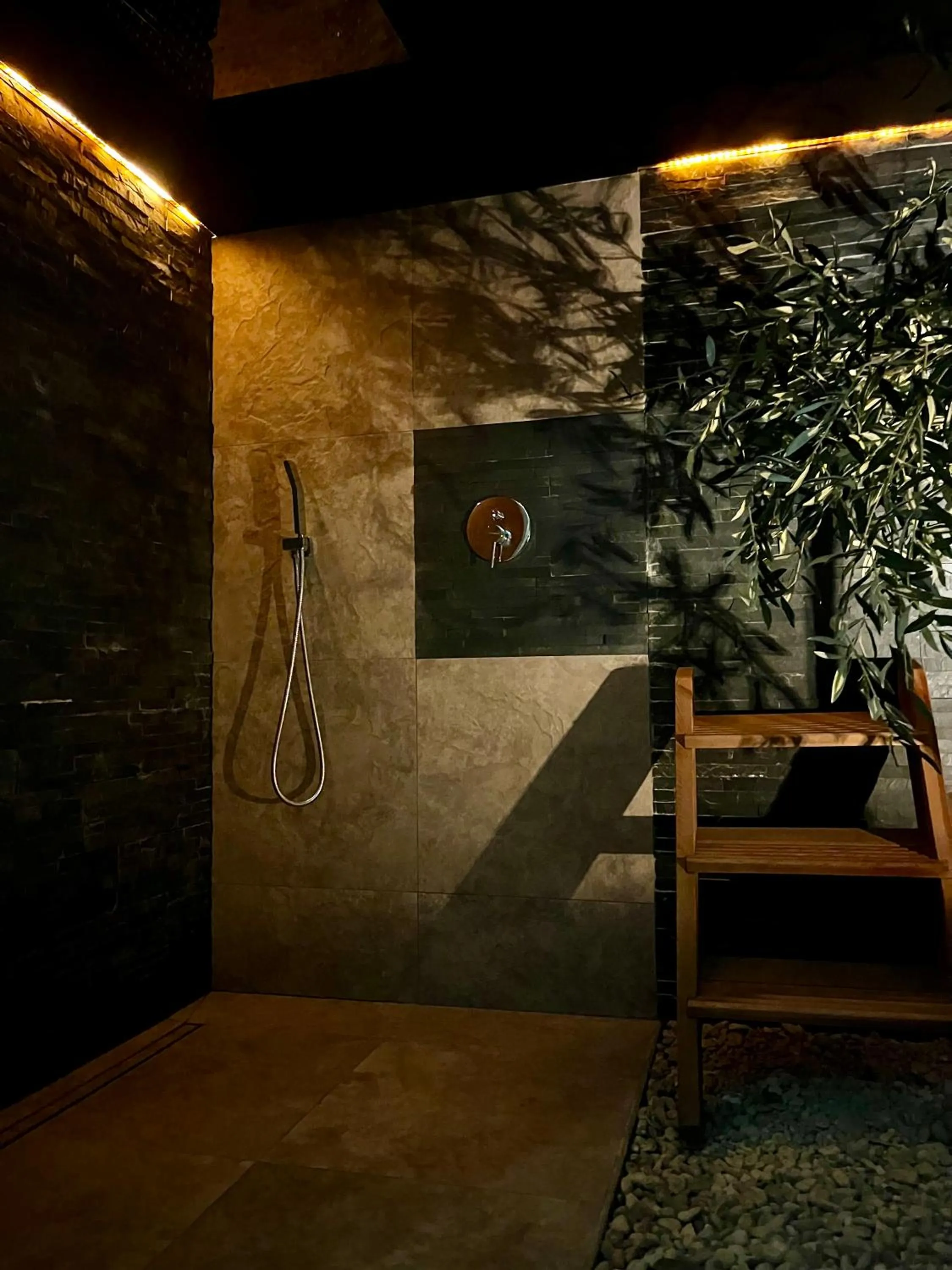 Hot Tub in VENEZIANA Boutique Hotel Superior