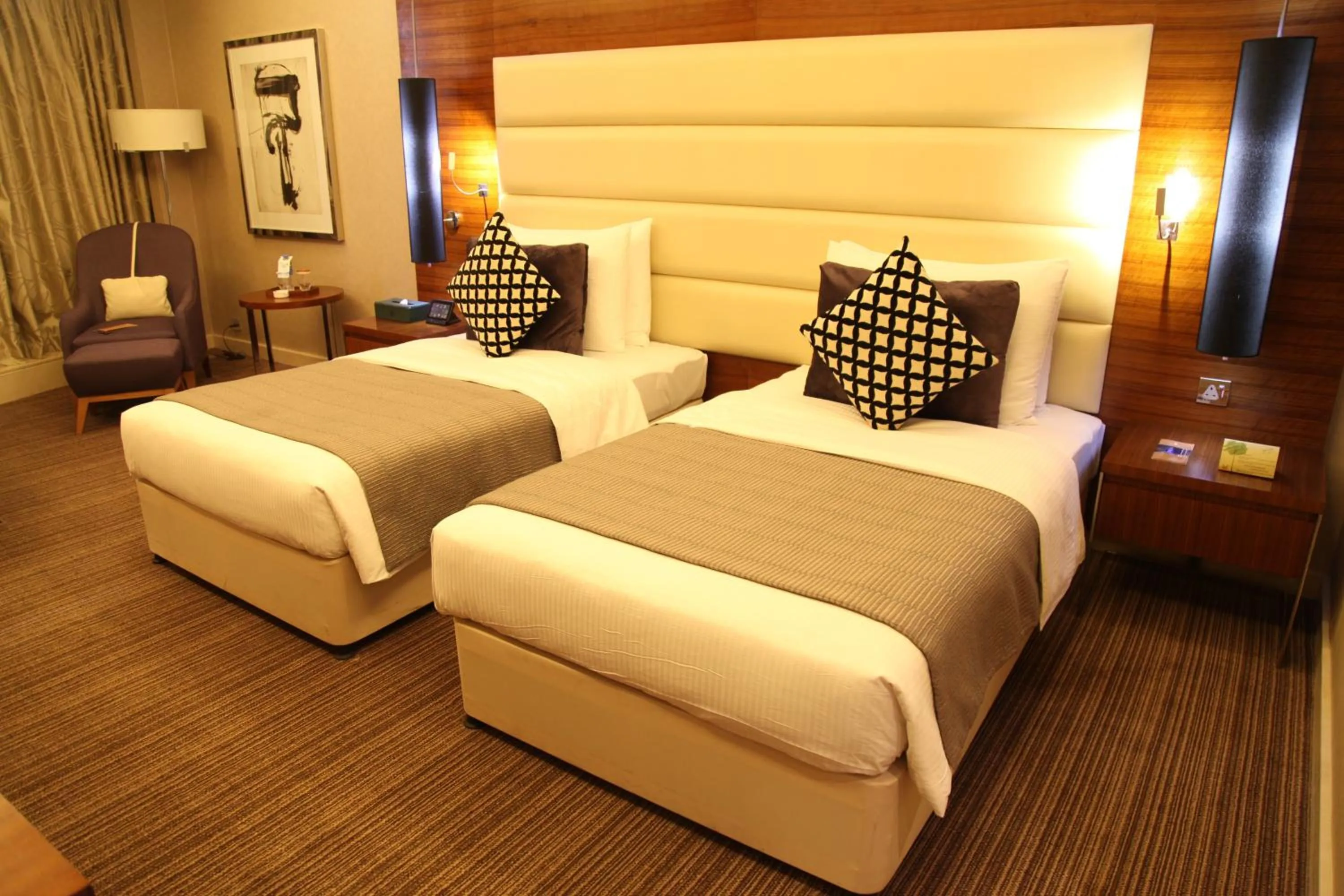 Bedroom, Bed in Grand Millennium Sulaimani