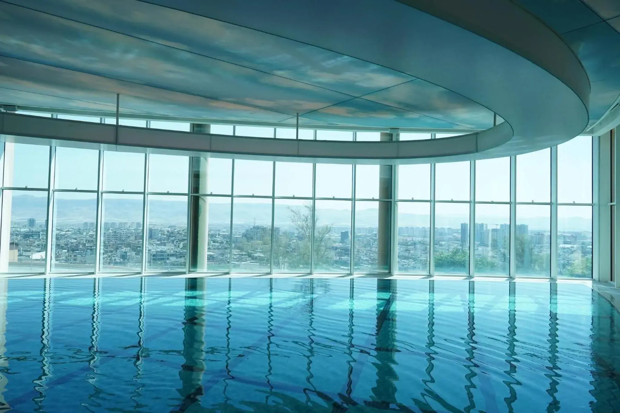 Pool view in Grand Millennium Sulaimani Pool view in Grand Millennium Sulaimani