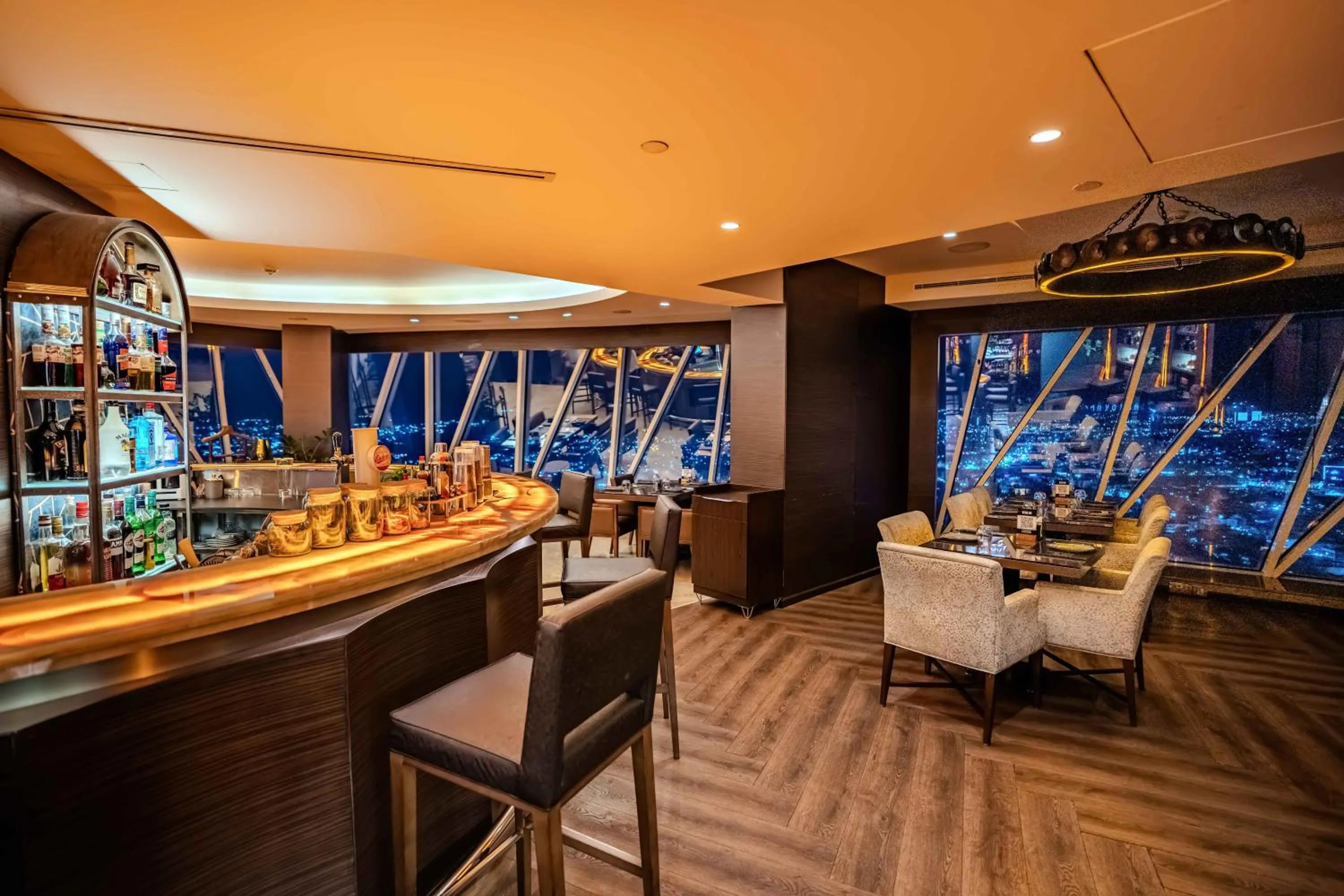 Restaurant/places to eat in Grand Millennium Sulaimani