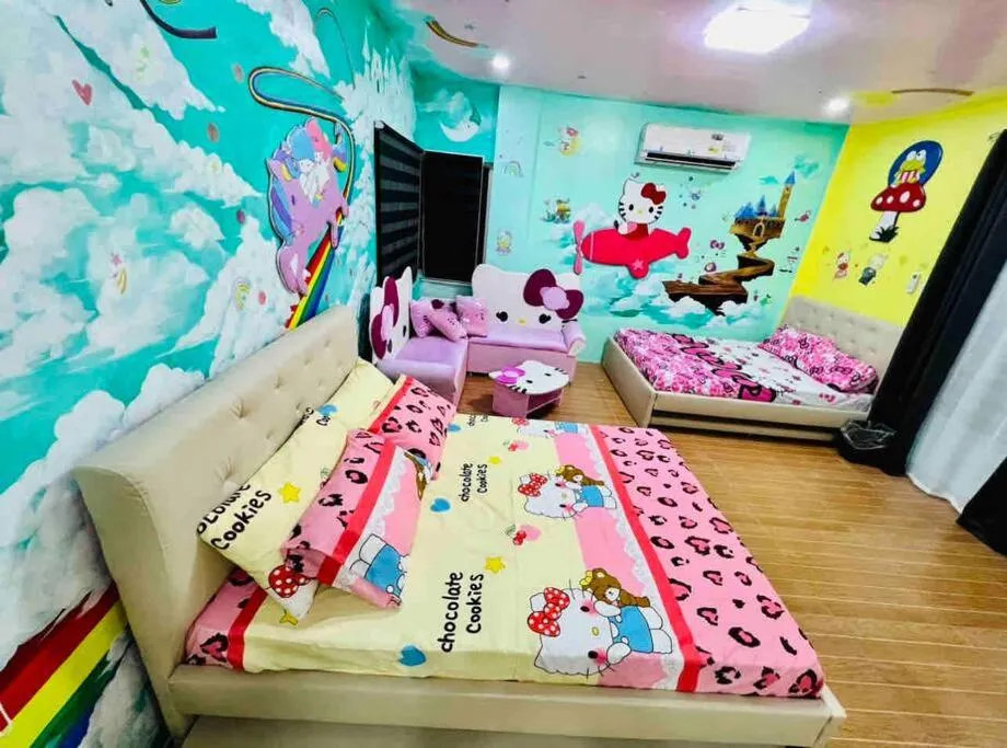 Bed in Laguna Hot Spring Home- Oharas Resort - Sleeps 27