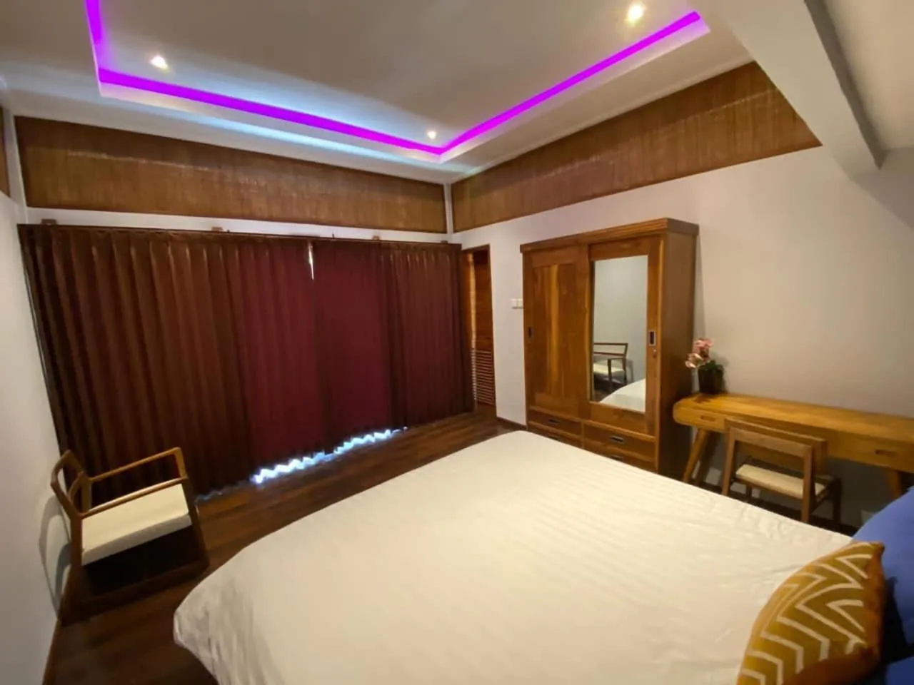 Bed in Sutji living