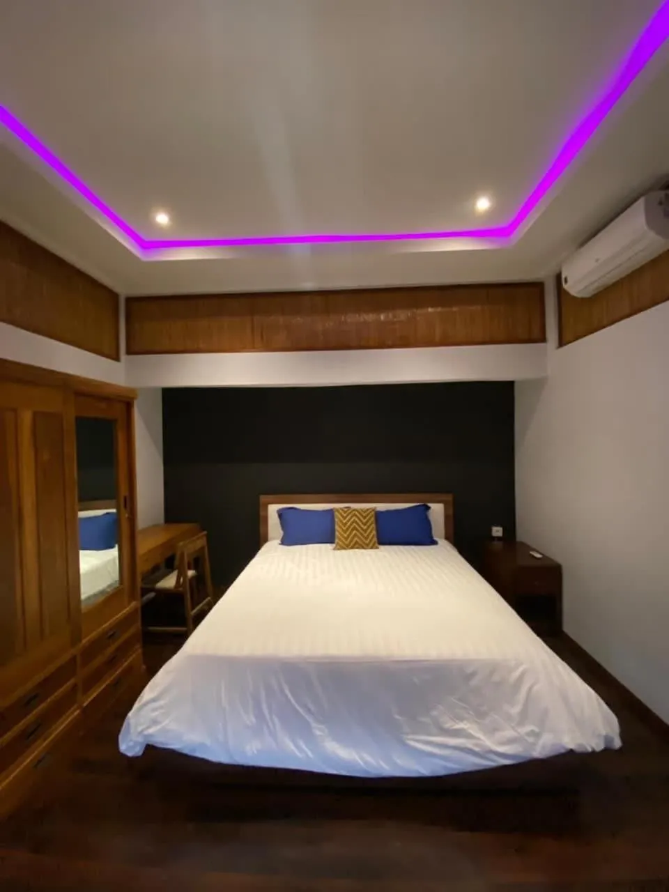 Bed in Sutji living