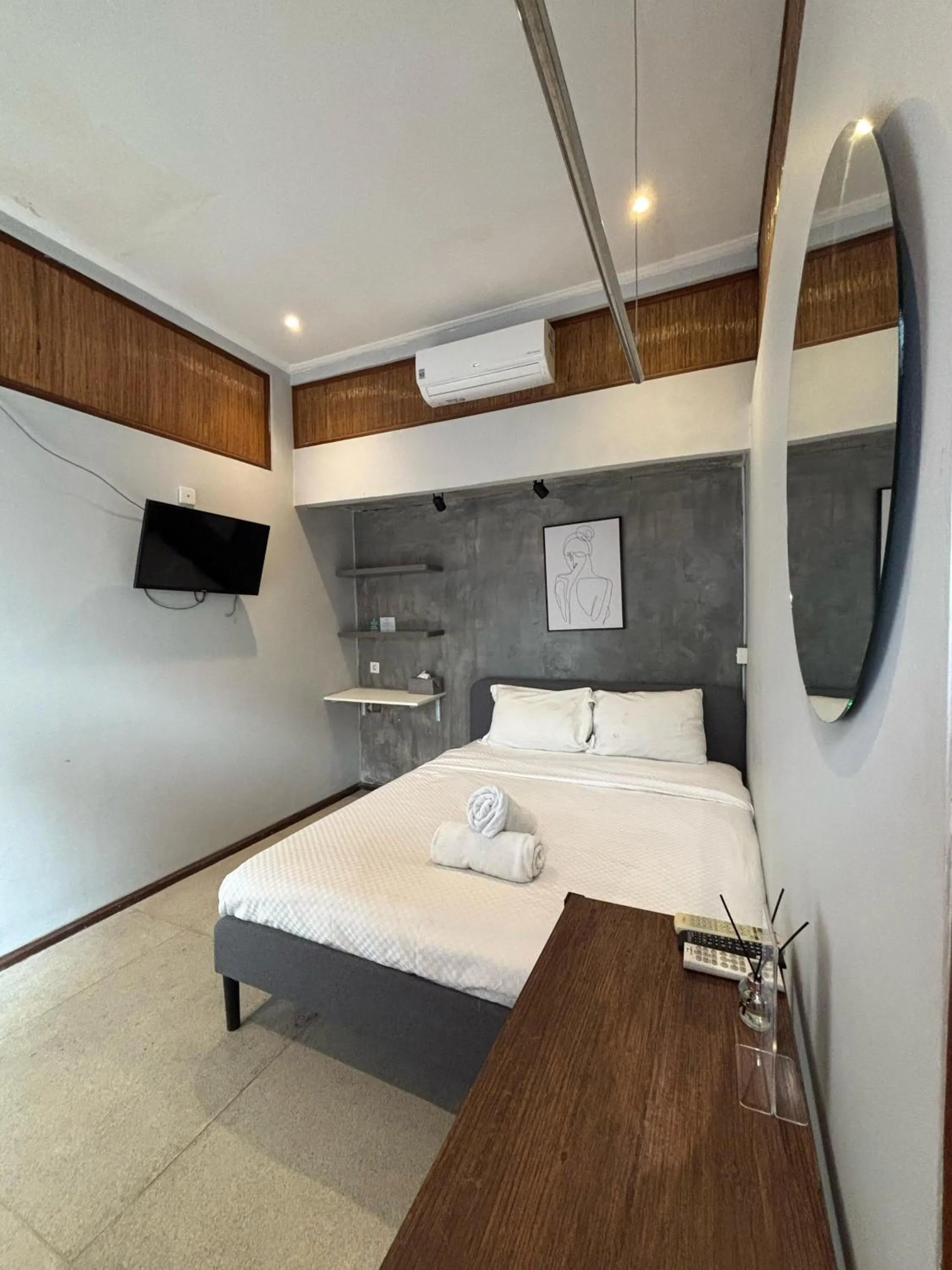 Bed in Sutji living