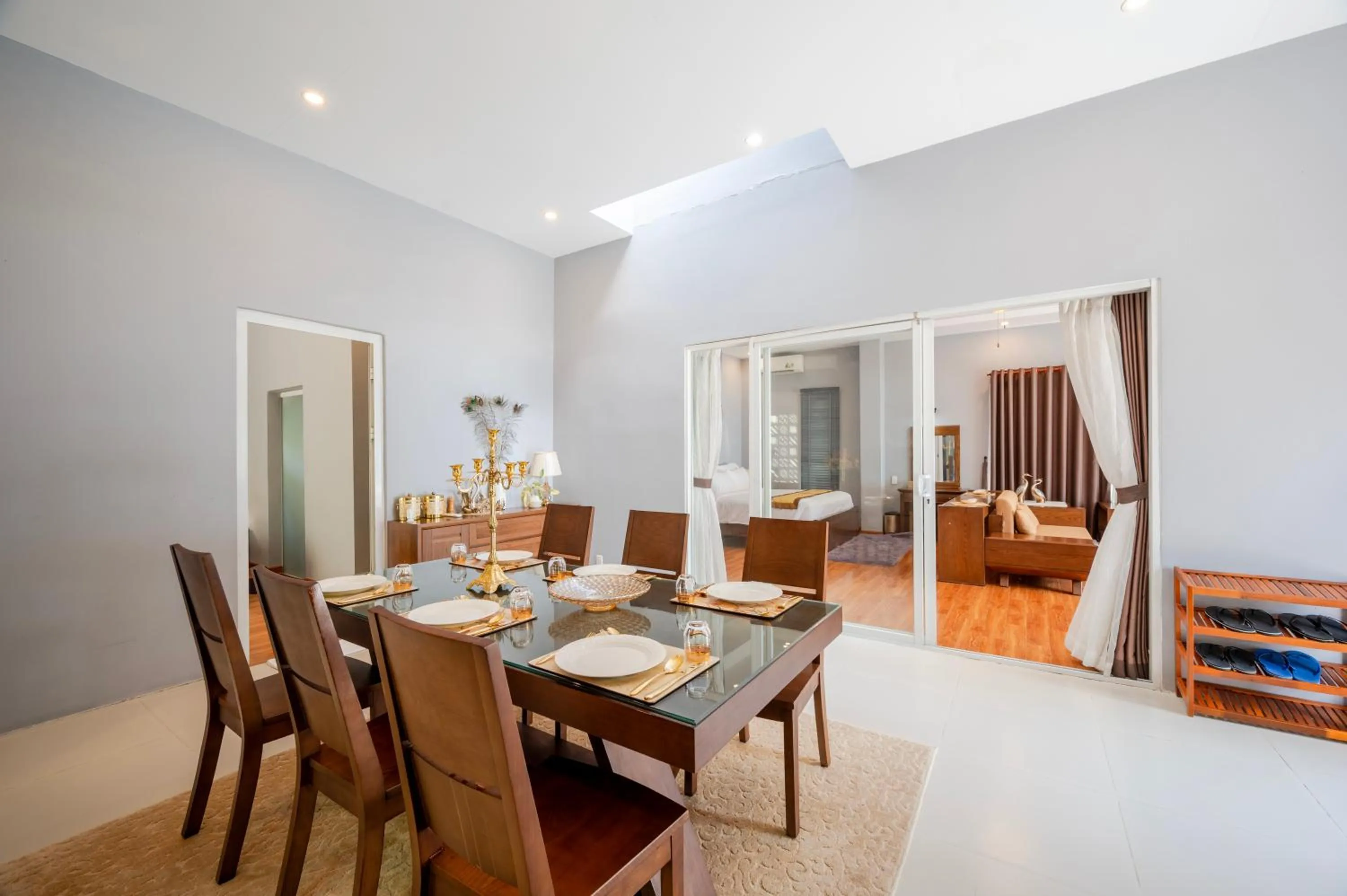 Dining area in Chez Carole Beach Resort Phu Quoc