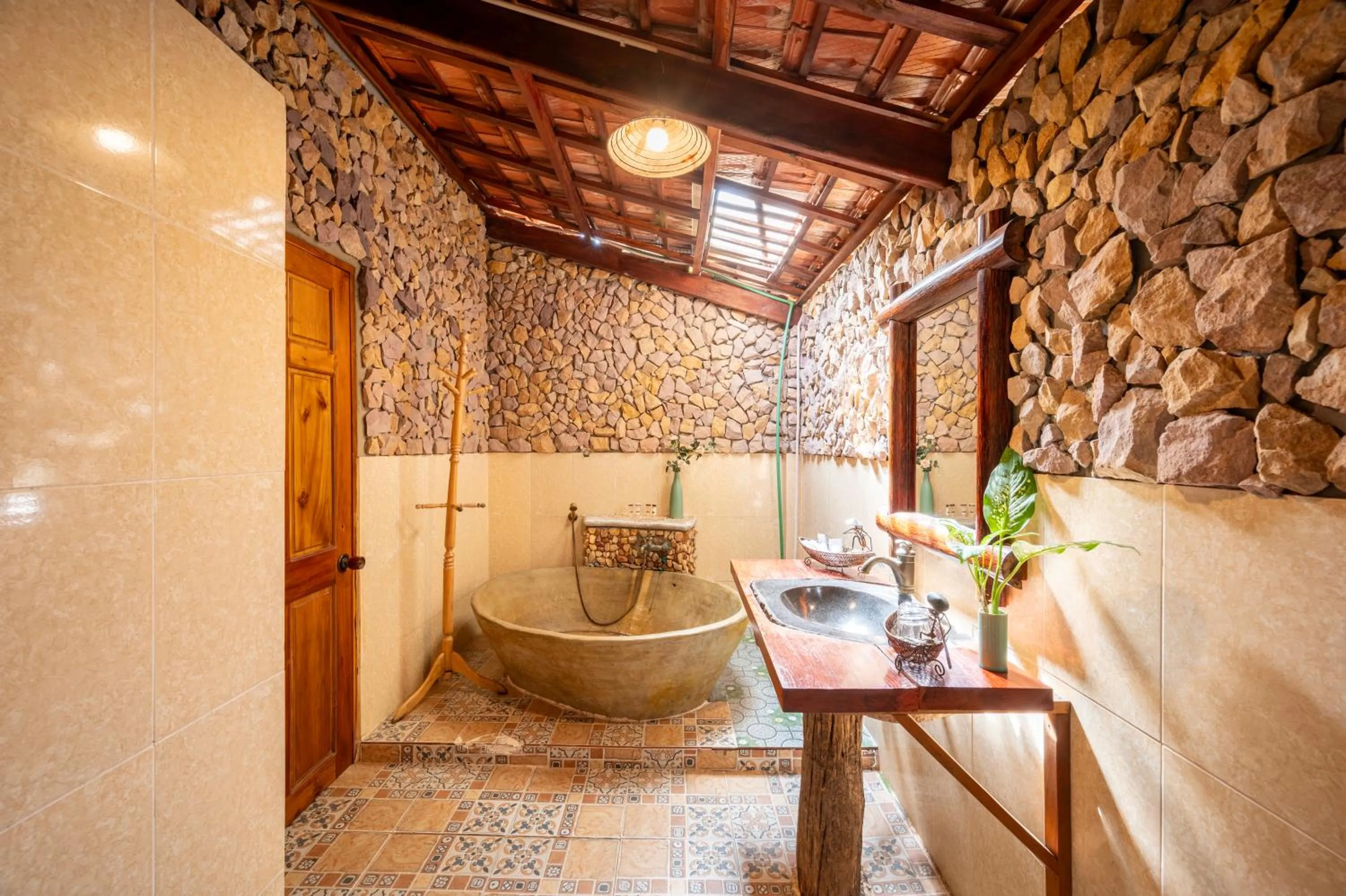 Bathroom in Chez Carole Beach Resort Phu Quoc