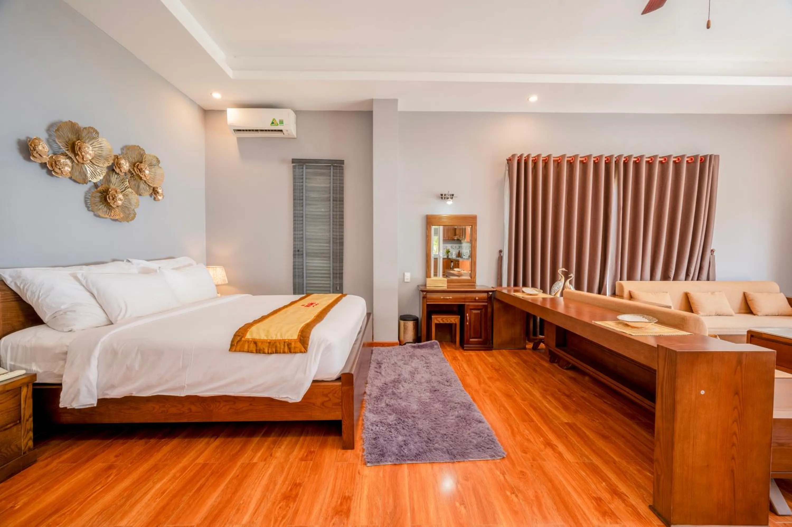 Bedroom, Bed in Chez Carole Beach Resort Phu Quoc
