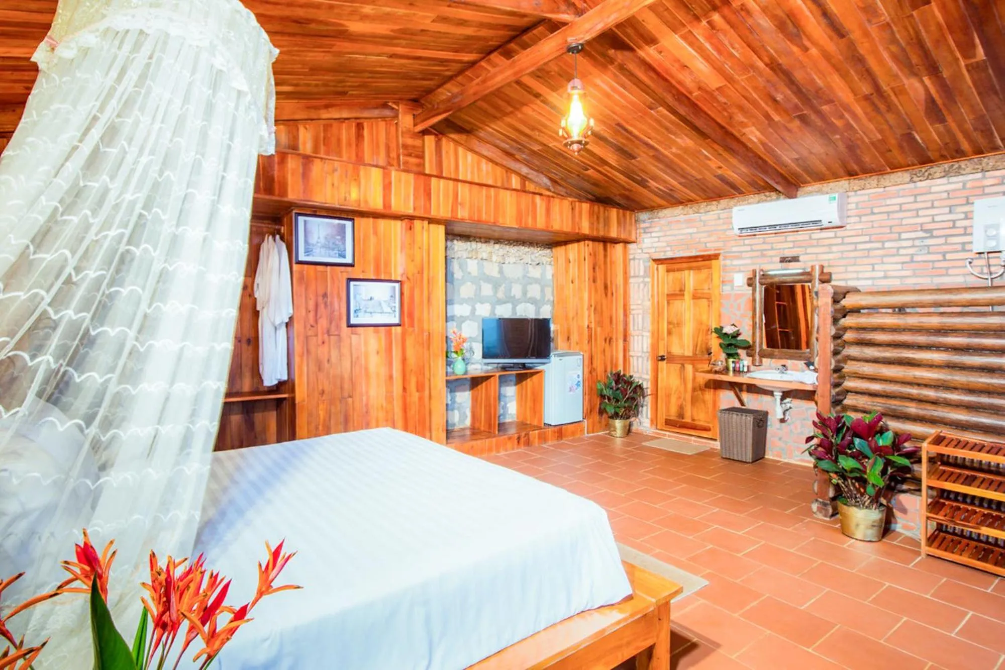 Bed in Chez Carole Beach Resort Phu Quoc