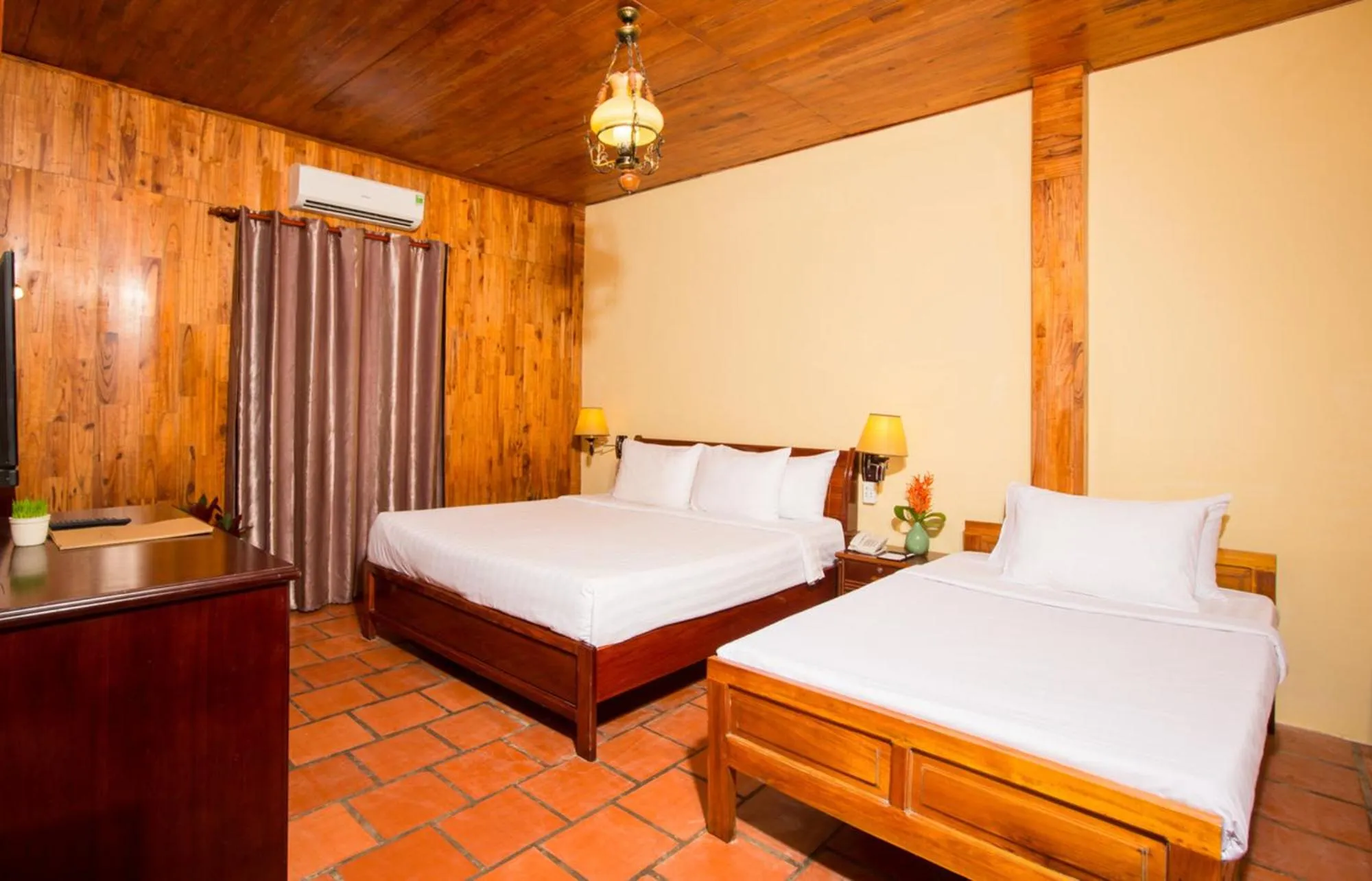 Bedroom, Bed in Chez Carole Beach Resort Phu Quoc