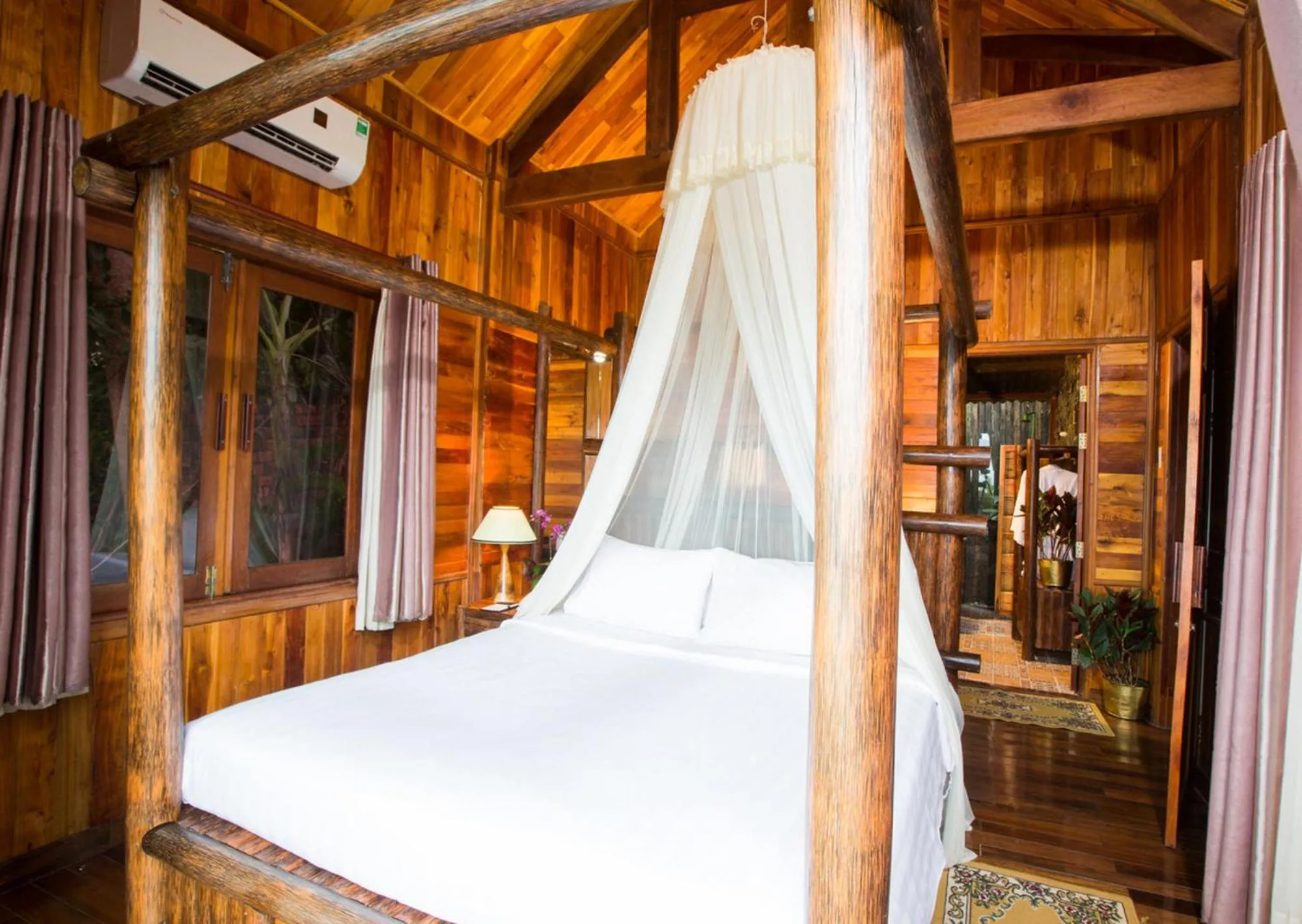 Bed in Chez Carole Beach Resort Phu Quoc