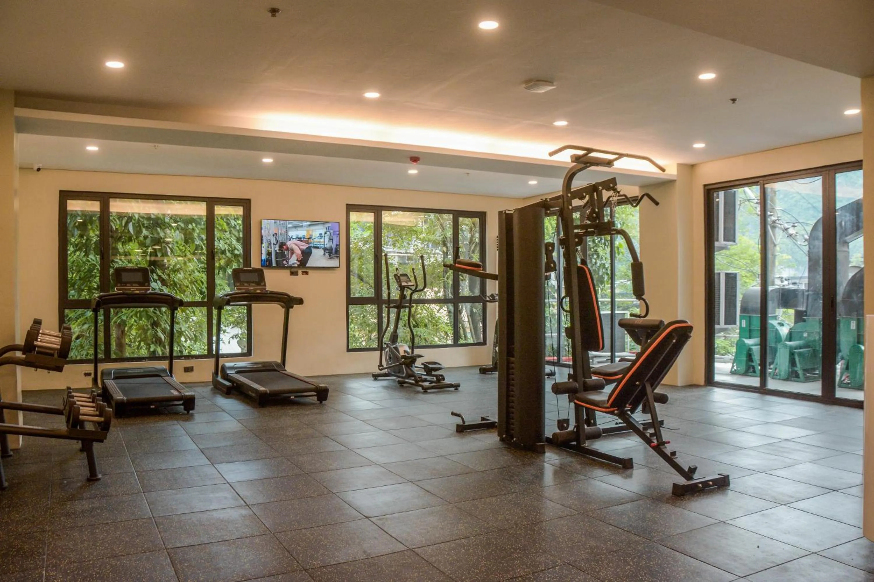 Fitness centre/facilities in Marianne Suites El Nido