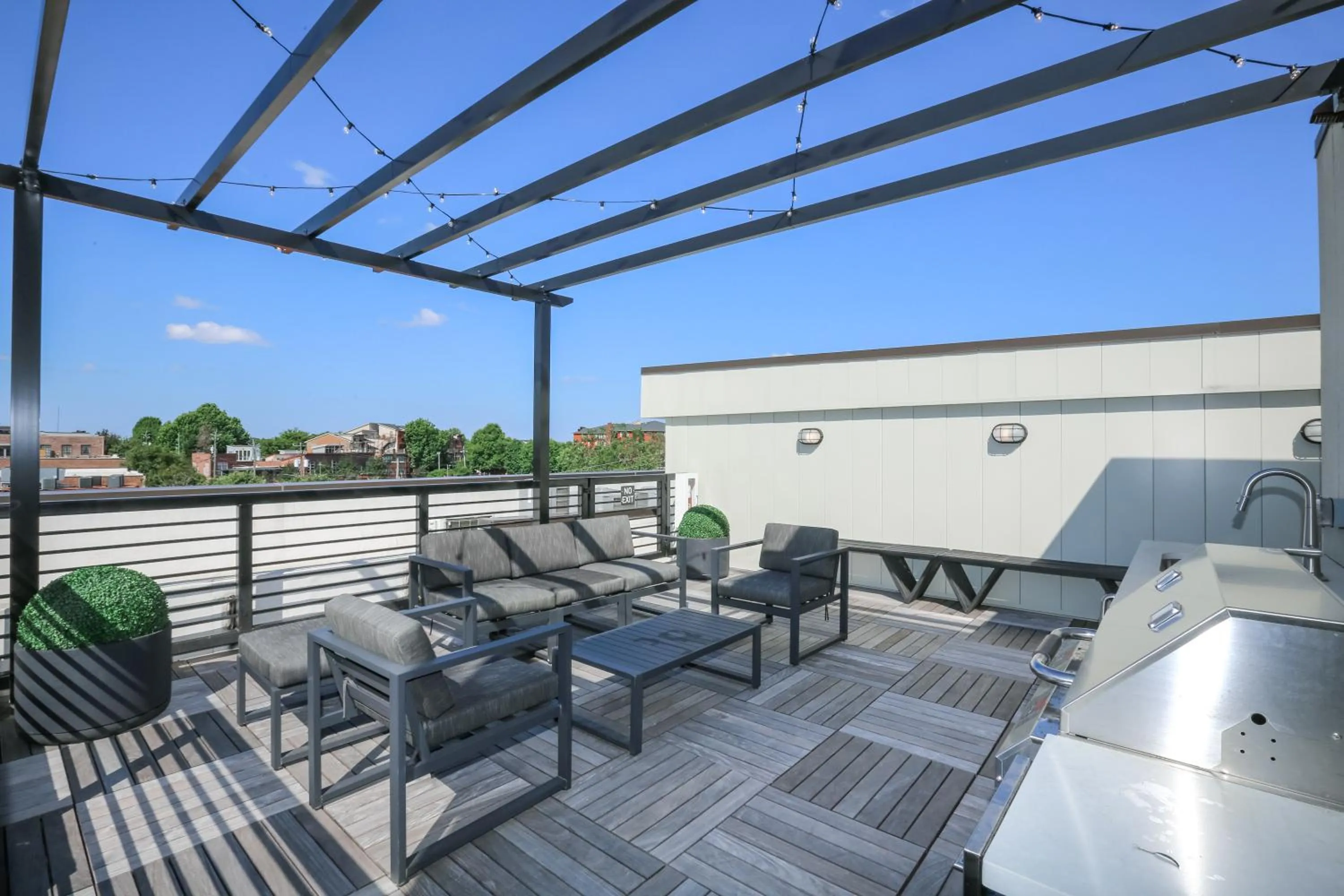 Patio in Loft condo by Mercedes Benz w balcony Apt 101