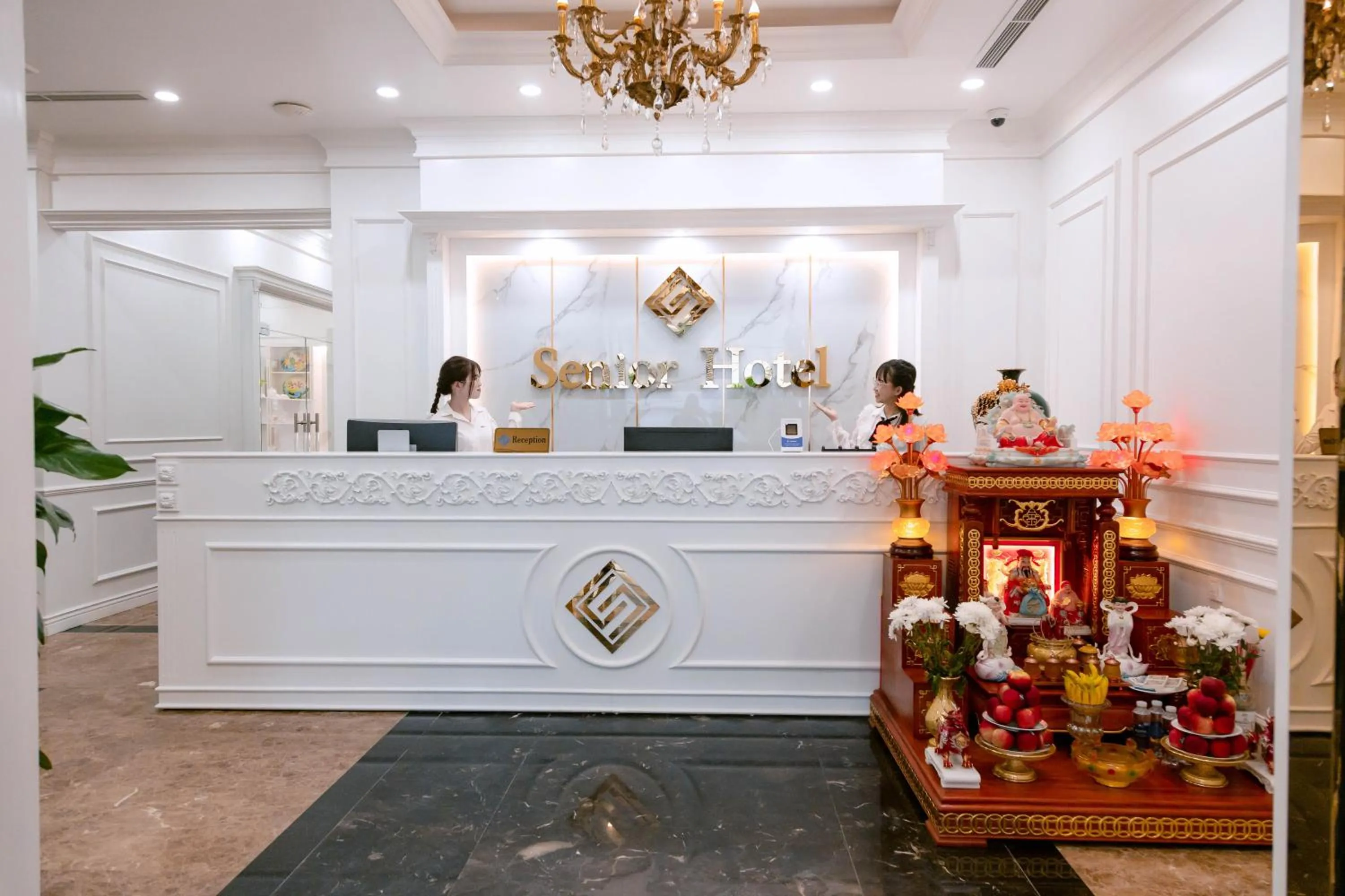 Lobby or reception in Senior Hotel 2