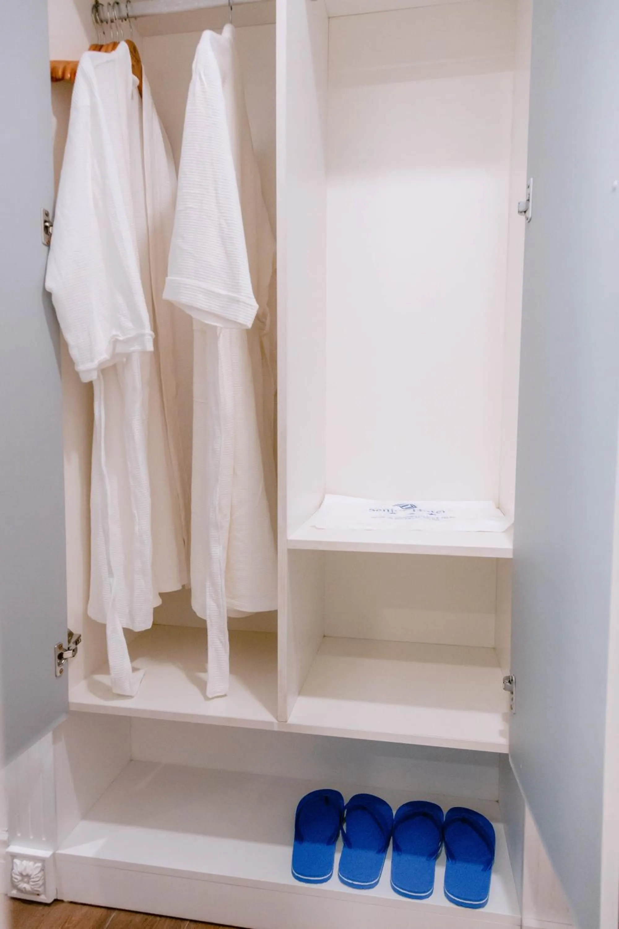 towels in Senior Hotel 2